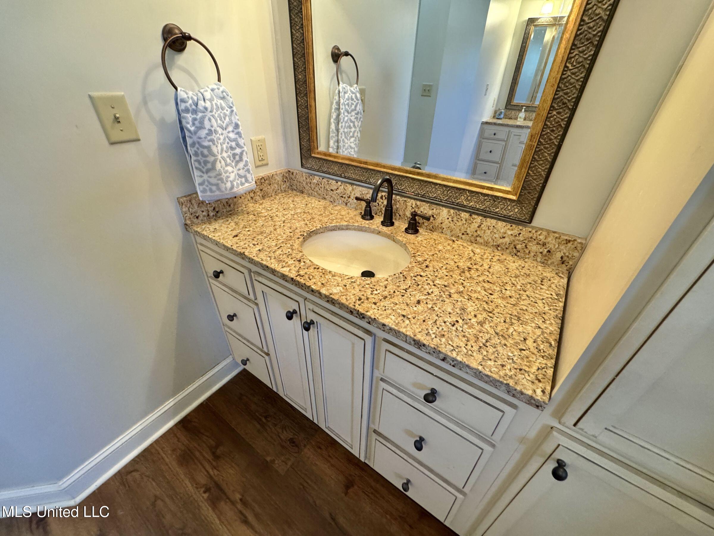 106 Cambridge Cove, Batesville, Mississippi image 47