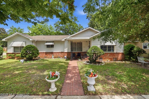 Homes For Sale - 2016 19th Avenue<br/> Gulfport, MS 39501