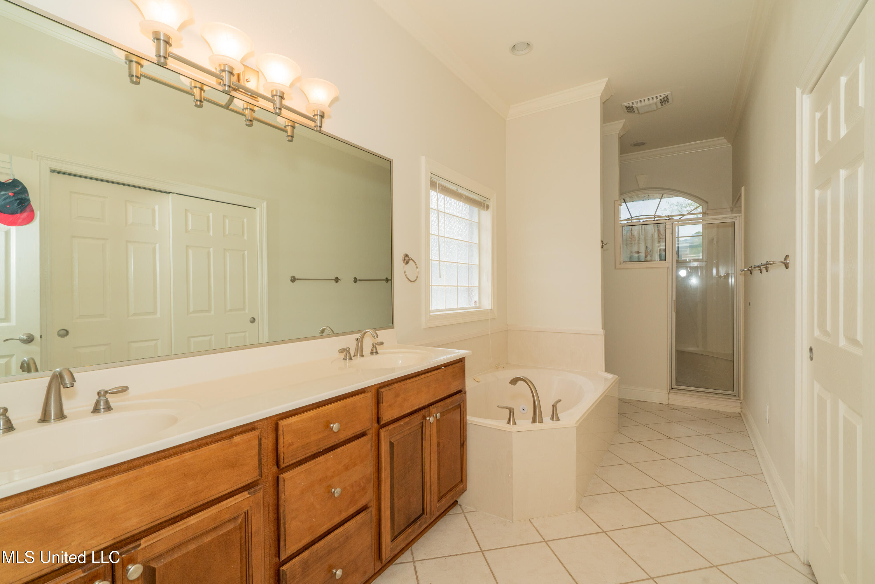 8356 Makiki Drive, Diamondhead, Mississippi image 23