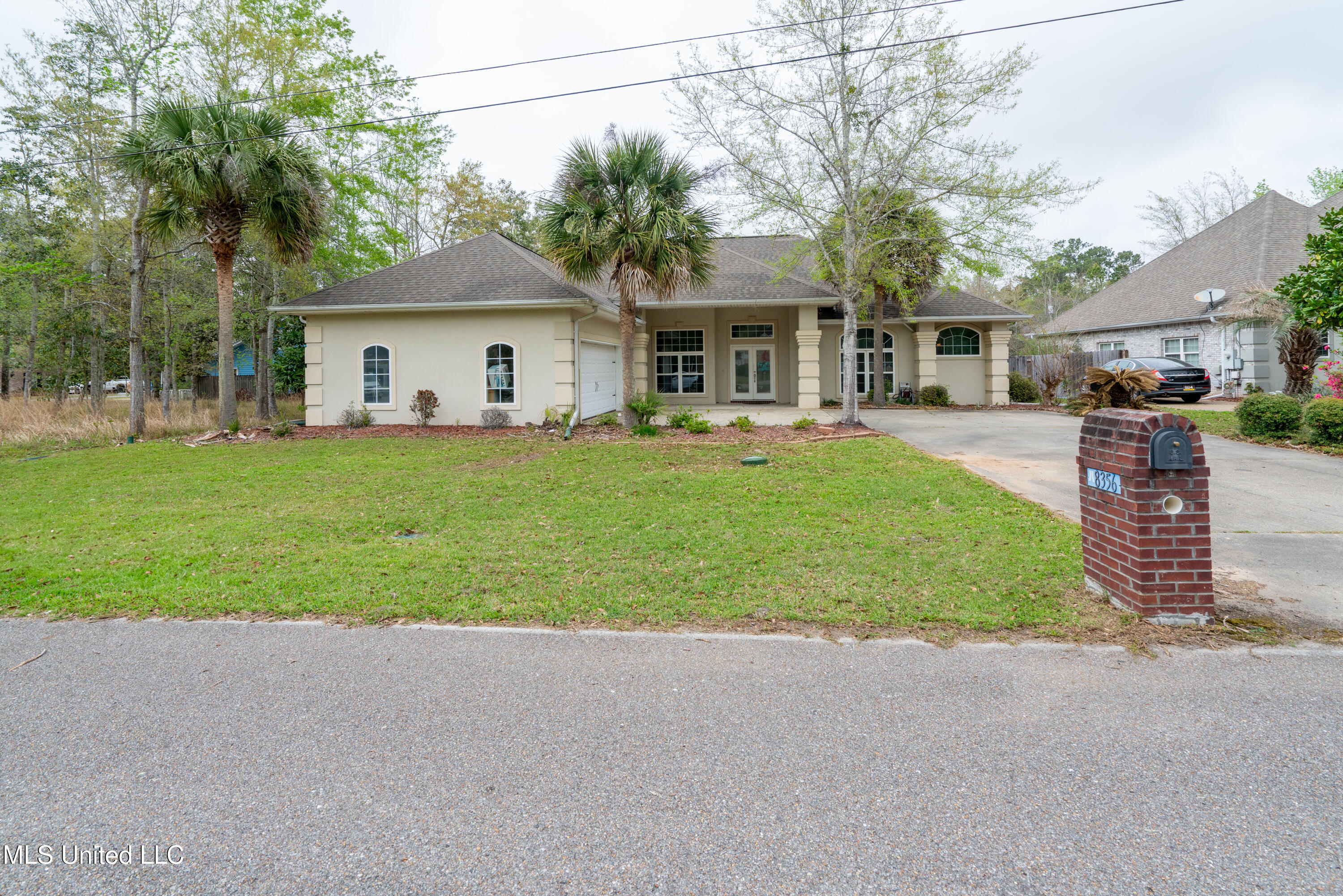 8356 Makiki Drive, Diamondhead, Mississippi image 2