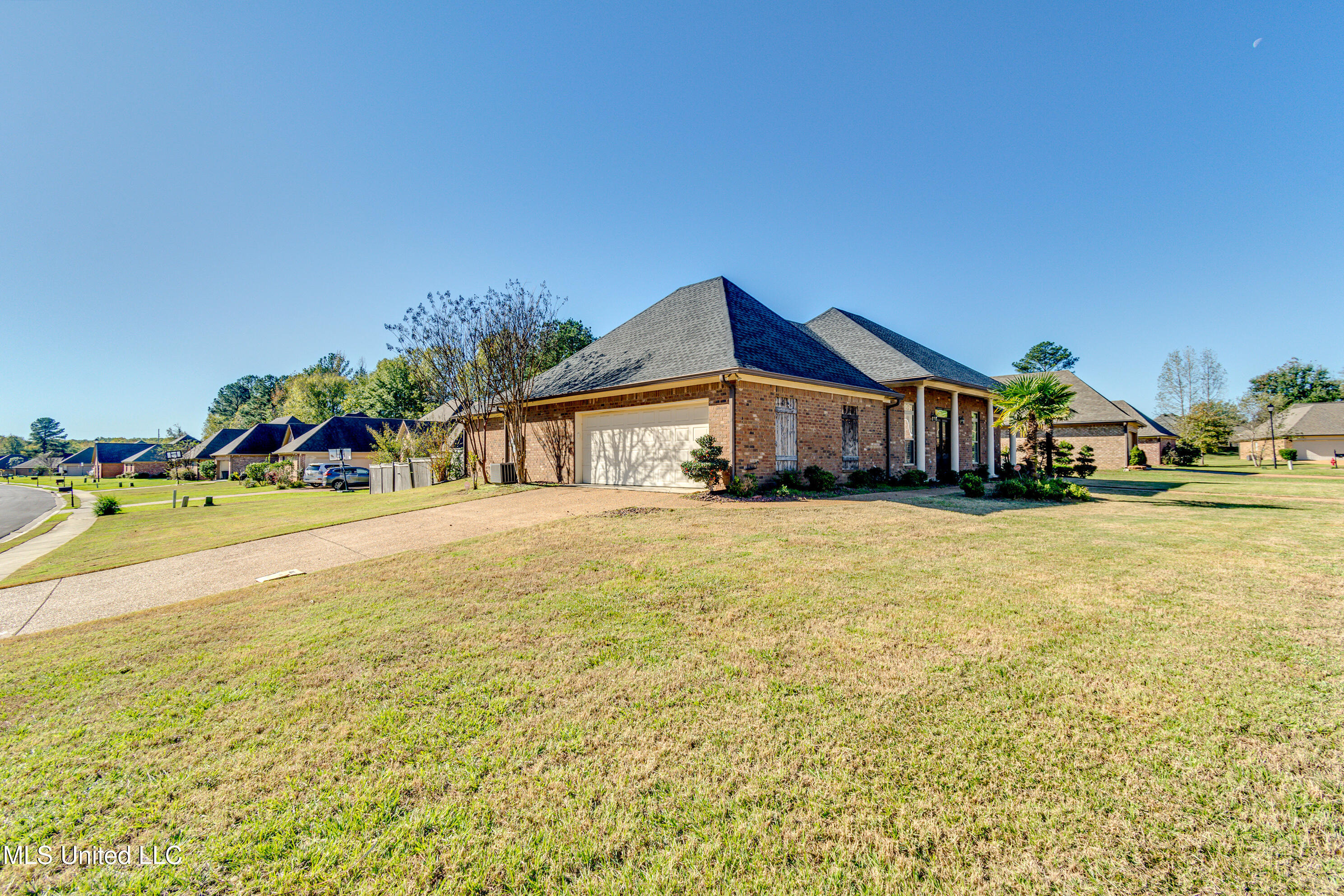 108 Oak Meadow Court, Clinton, Mississippi image 6