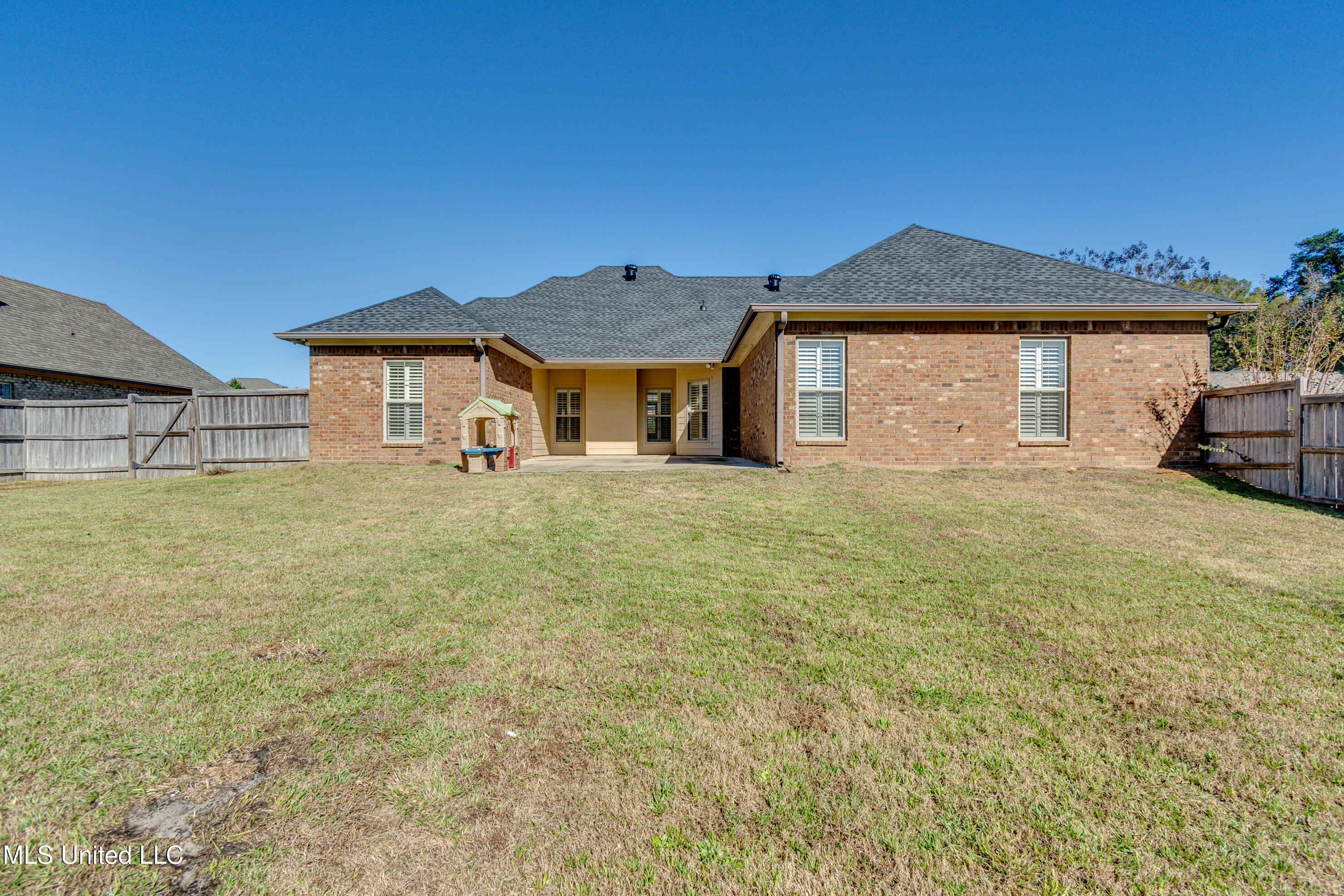 Clinton, Mississippi 39056, United States, 4 Bedrooms Bedrooms, ,2 BathroomsBathrooms,Residential,Active,26973