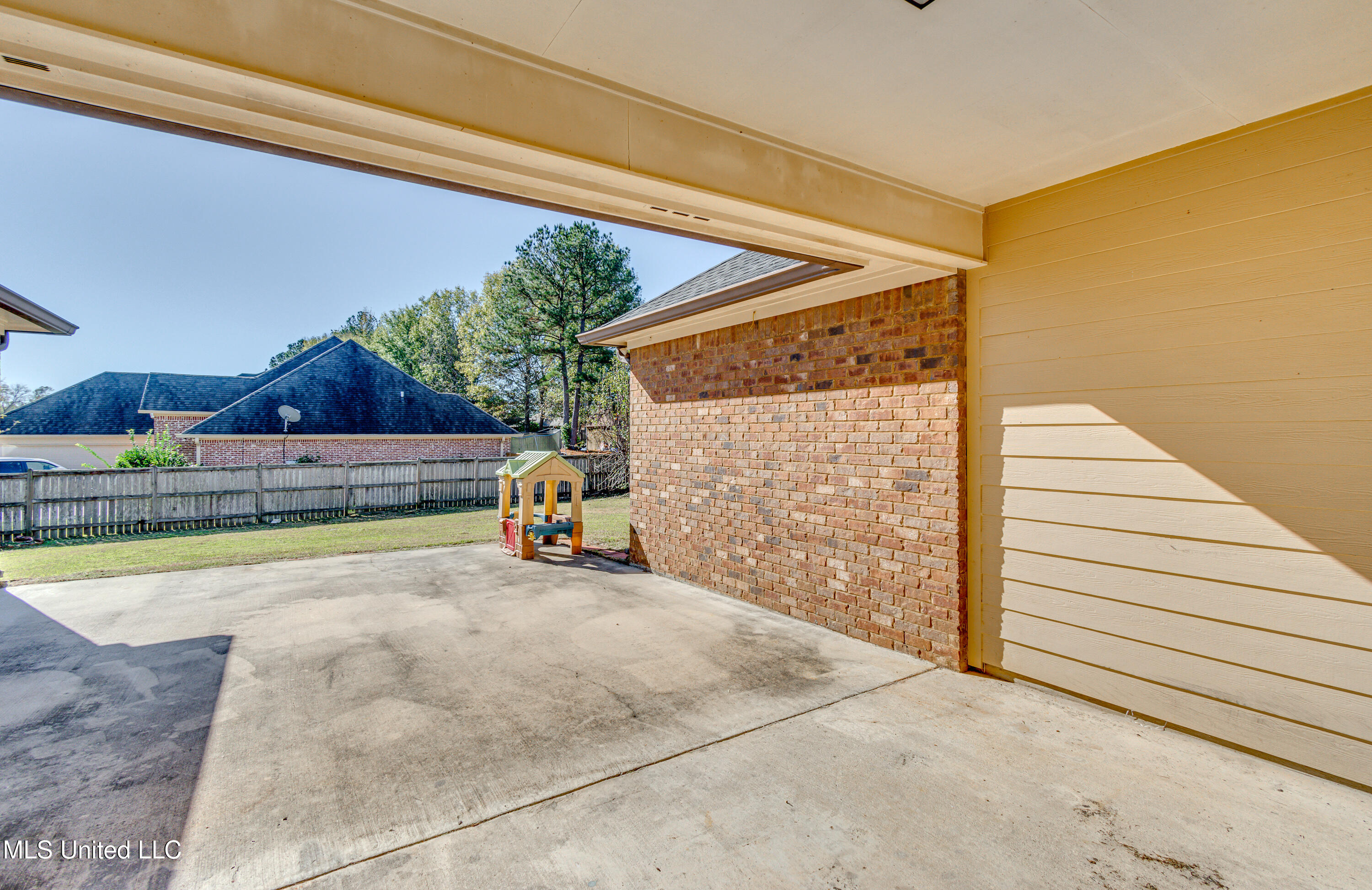 Clinton, Mississippi 39056, United States, 4 Bedrooms Bedrooms, ,2 BathroomsBathrooms,Residential,Active,26973