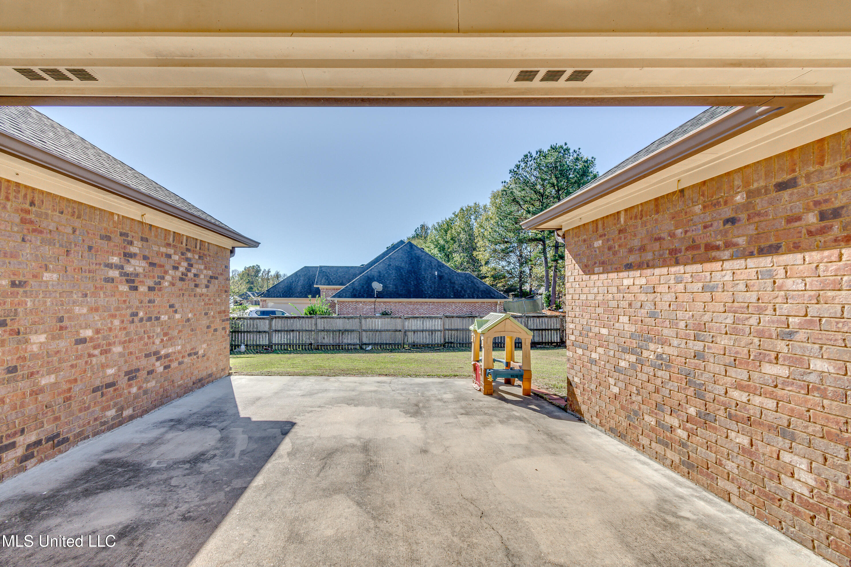 Clinton, Mississippi 39056, United States, 4 Bedrooms Bedrooms, ,2 BathroomsBathrooms,Residential,Active,26973