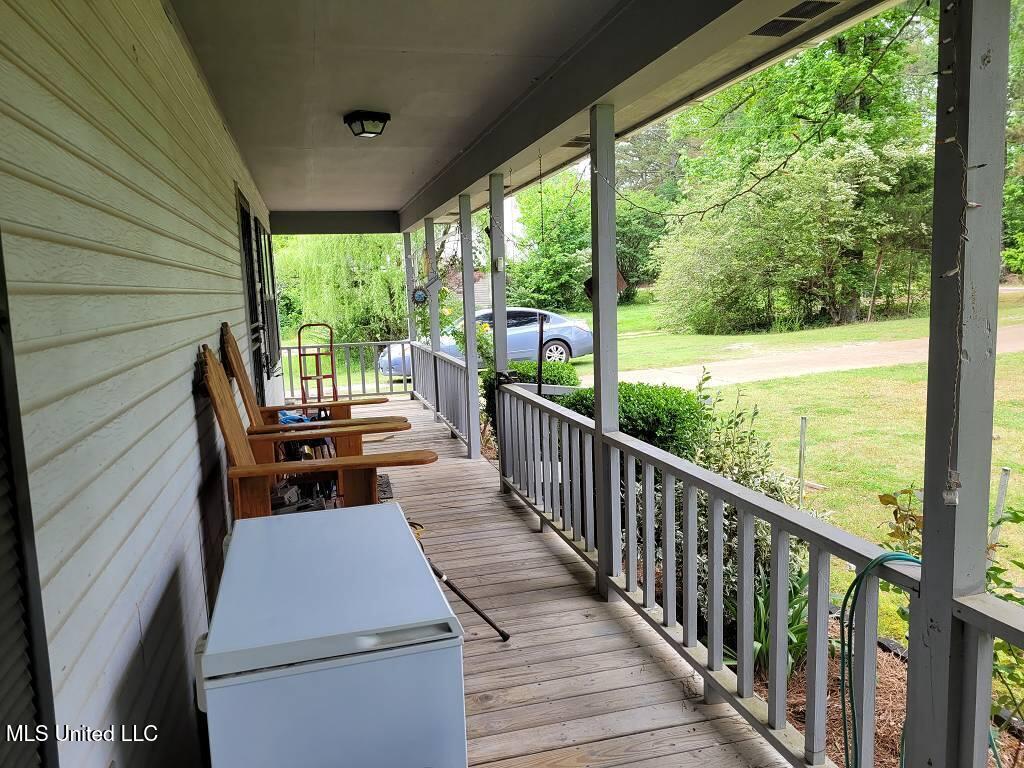 3189 S Red Banks Road, Byhalia, Mississippi image 10