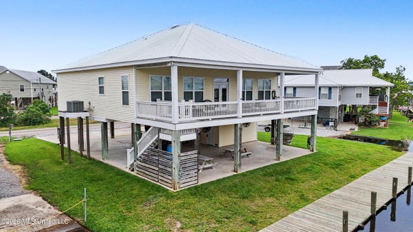 4066 MINDANAO ST, BAY SAINT LOUIS, MS 39520 - Image b5326f25edc03edecba82bf0f8e37336/3834731811