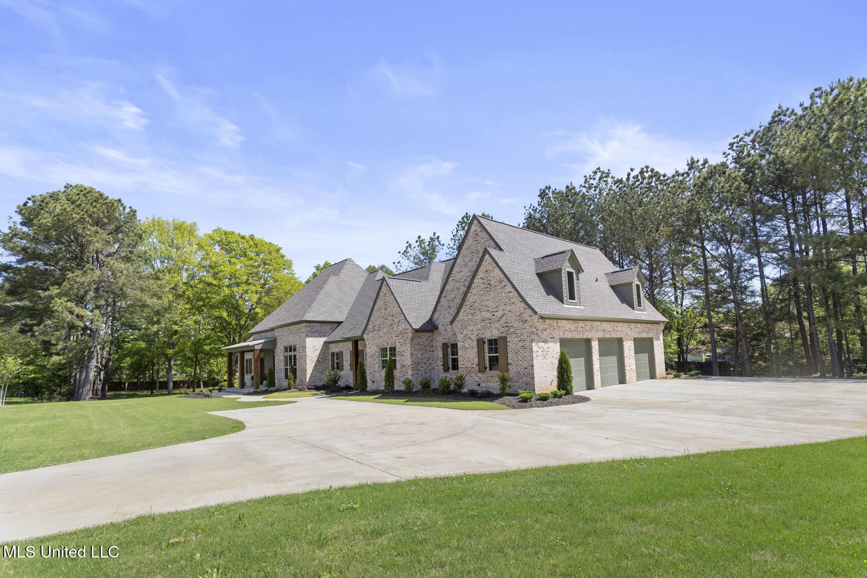 116 Anna Cove, Madison, Mississippi image 3