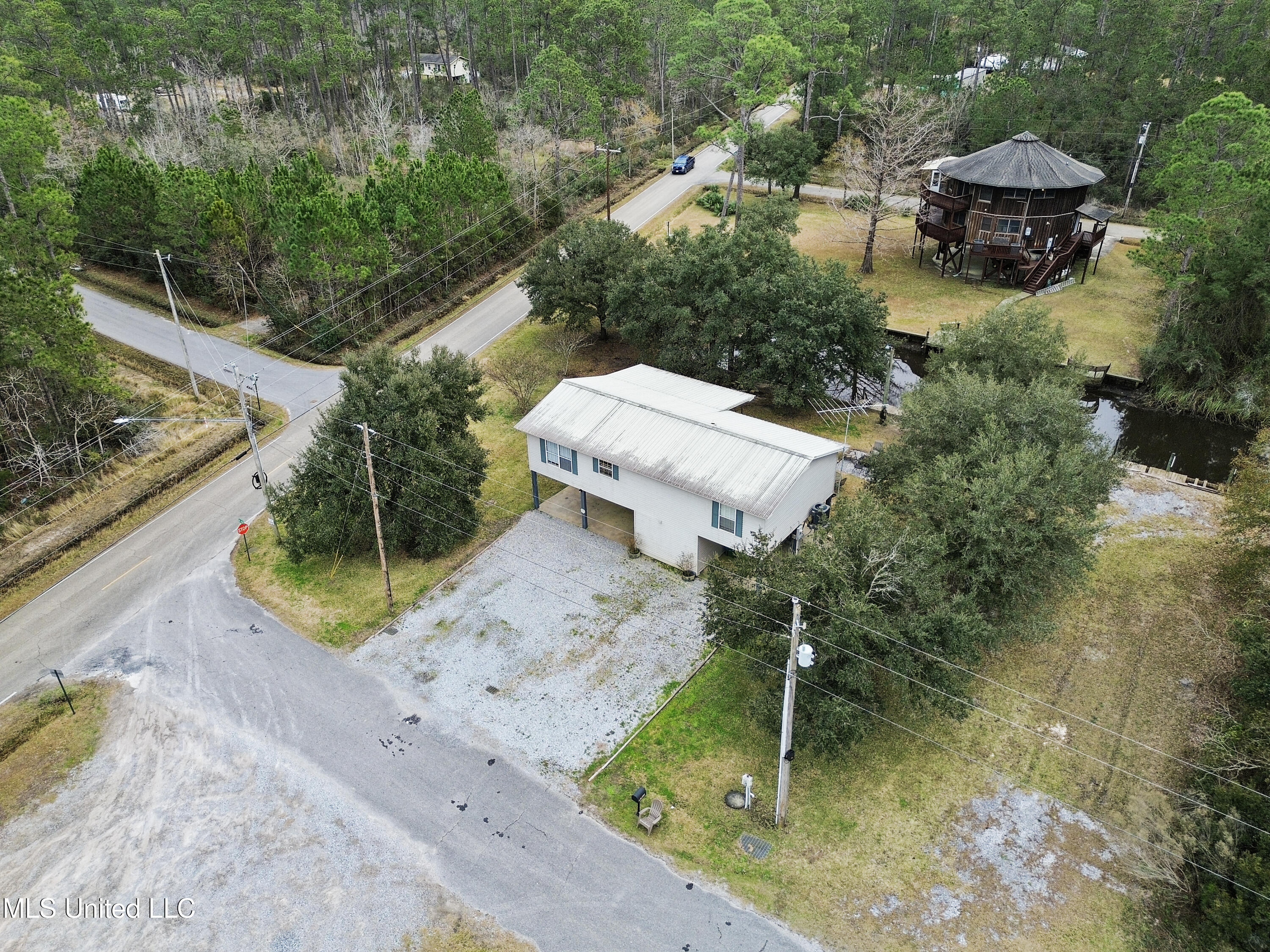 6007 4th Street, Bay Saint Louis, Mississippi image 25
