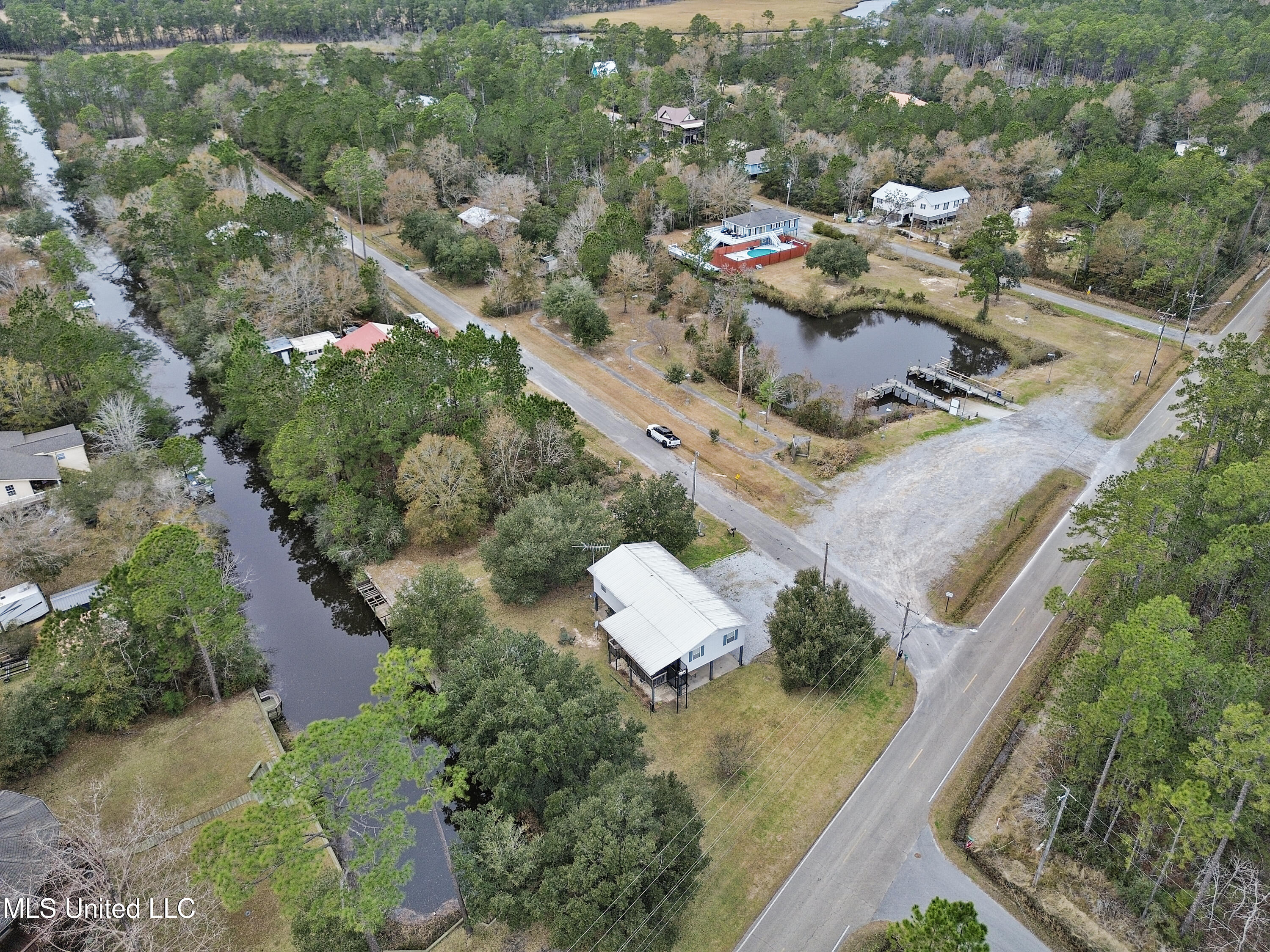 6007 4th Street, Bay Saint Louis, Mississippi image 22