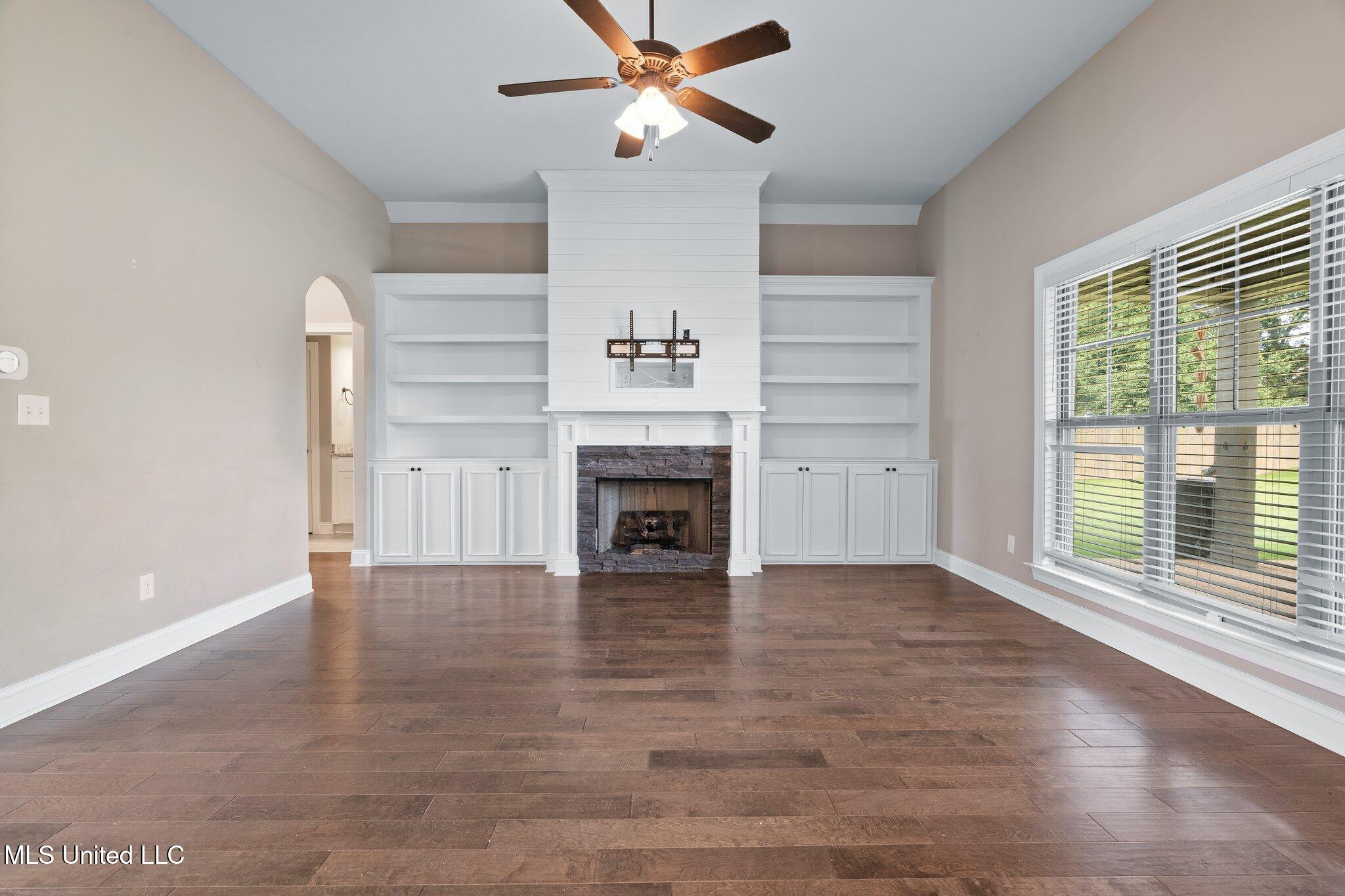 3717 Beech Tree Cove, Southaven, Mississippi image 8