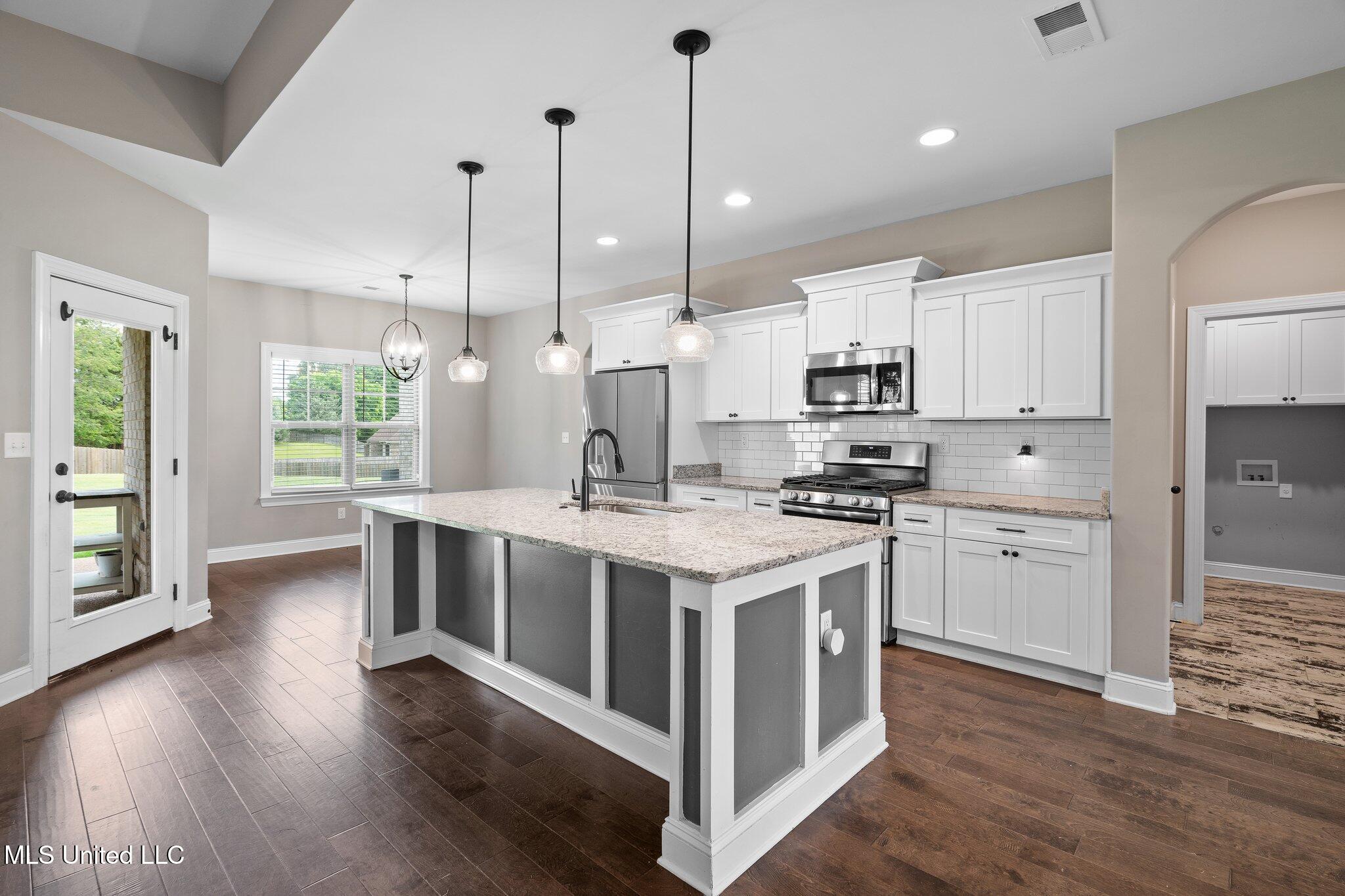 3717 Beech Tree Cove, Southaven, Mississippi image 11