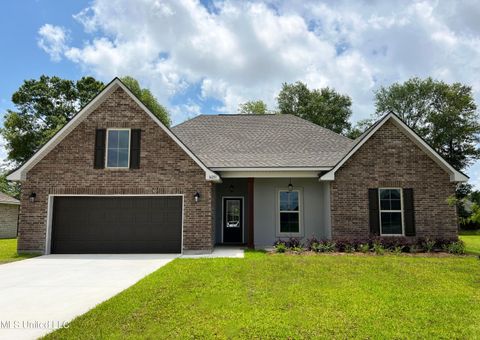 Single Family Residence in Gulfport MS 14251 Swan Ridge Circle.jpg