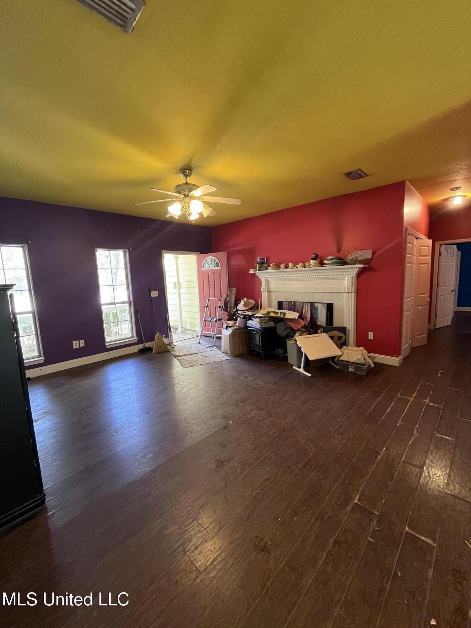 1528 Barracuda Drive, Gautier, Mississippi image 7