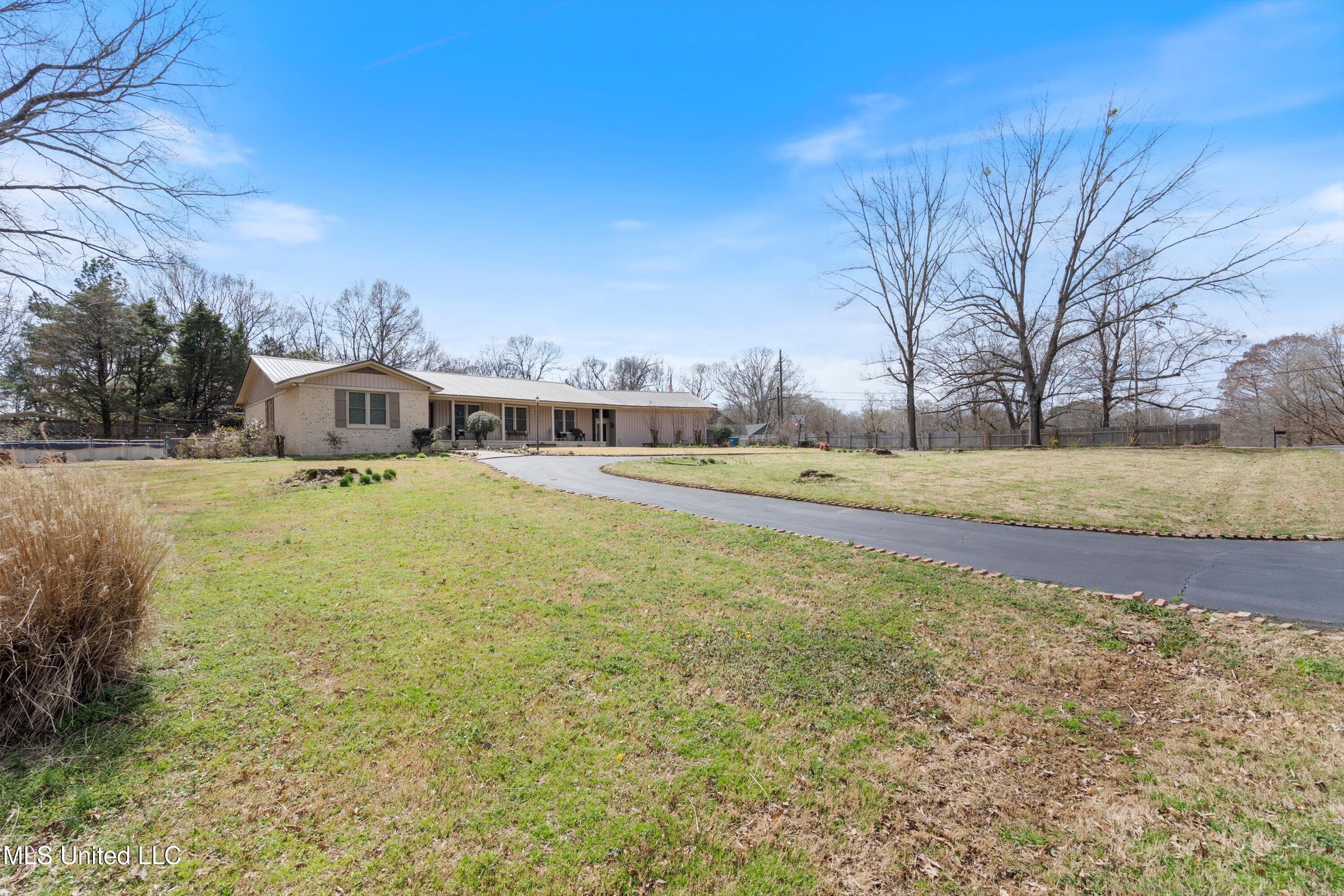 203 Wilkerson Drive, Sardis, Mississippi image 2