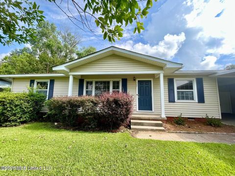 Homes For Sale - 327 Harmony Road<br/> Crystal Springs, MS 39059