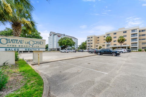 Condo For Sale - 1130 Beach Boulevard<br/> Biloxi, MS 39530