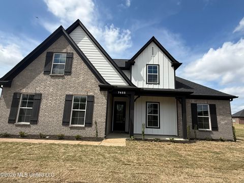 Homes For Sale - 7335 Newbury Drive<br/> Olive Branch, MS 38654