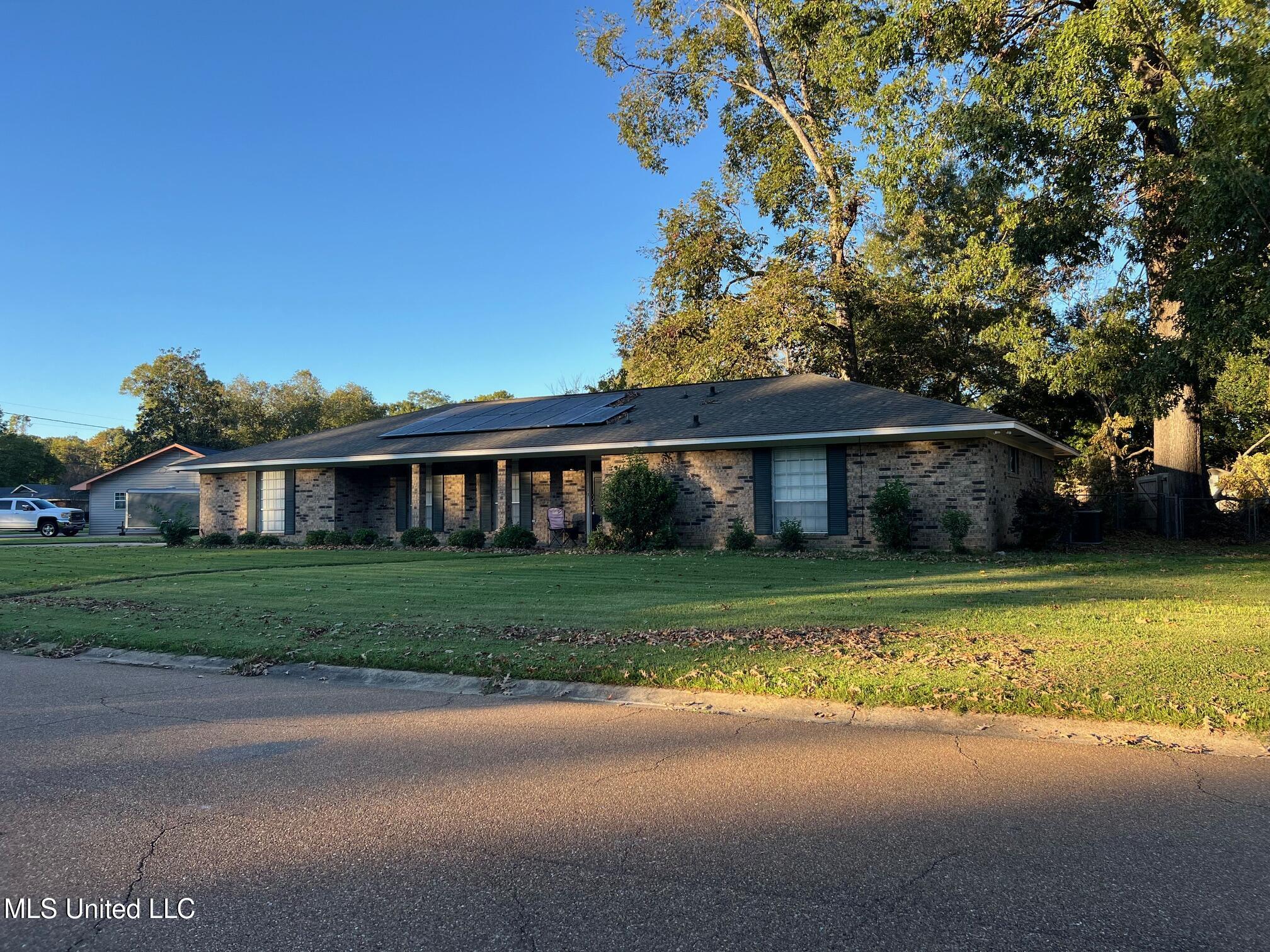 23 Pecan Way, Natchez, Mississippi image 1