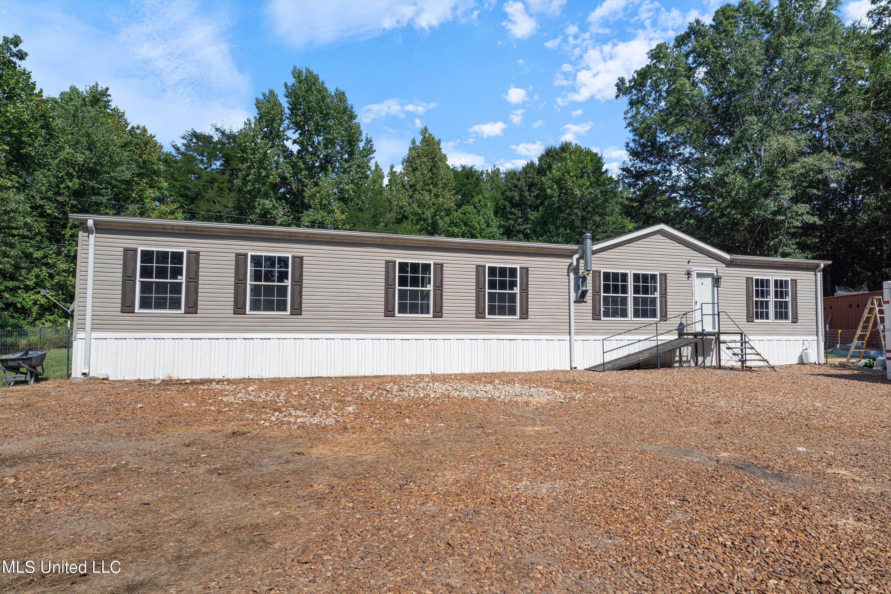 1085 Hadorn Rd Road, Batesville, Mississippi image 3