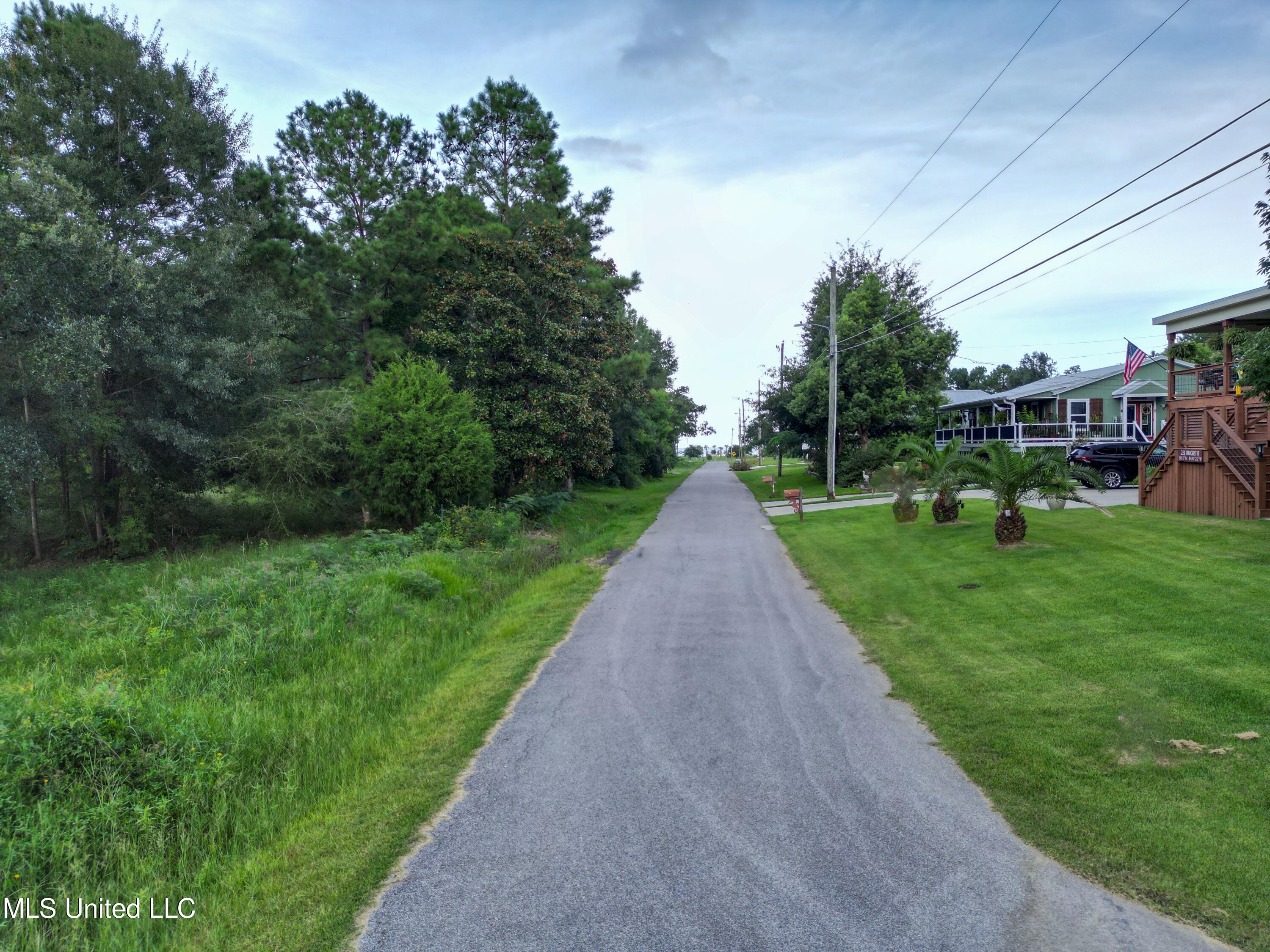 222 Hillcrest Street, Waveland, Mississippi image 15