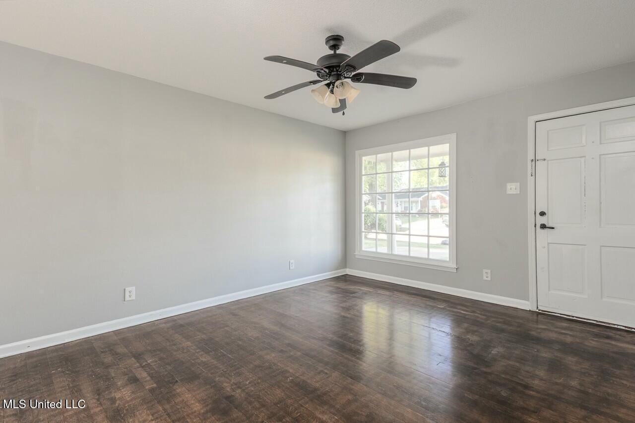8422 Cedarbrush Drive, Southaven, Mississippi image 7