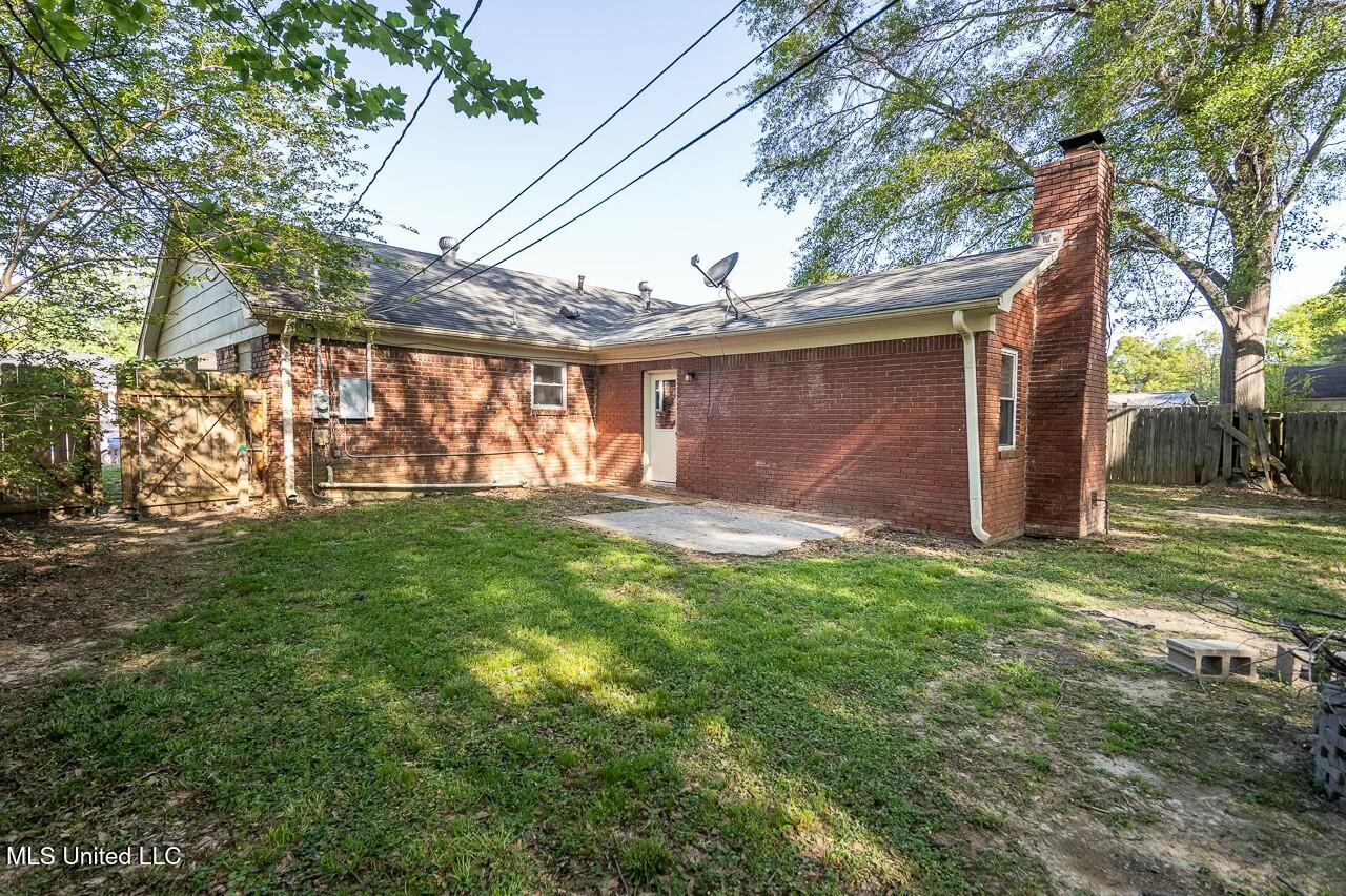 8422 Cedarbrush Drive, Southaven, Mississippi image 26