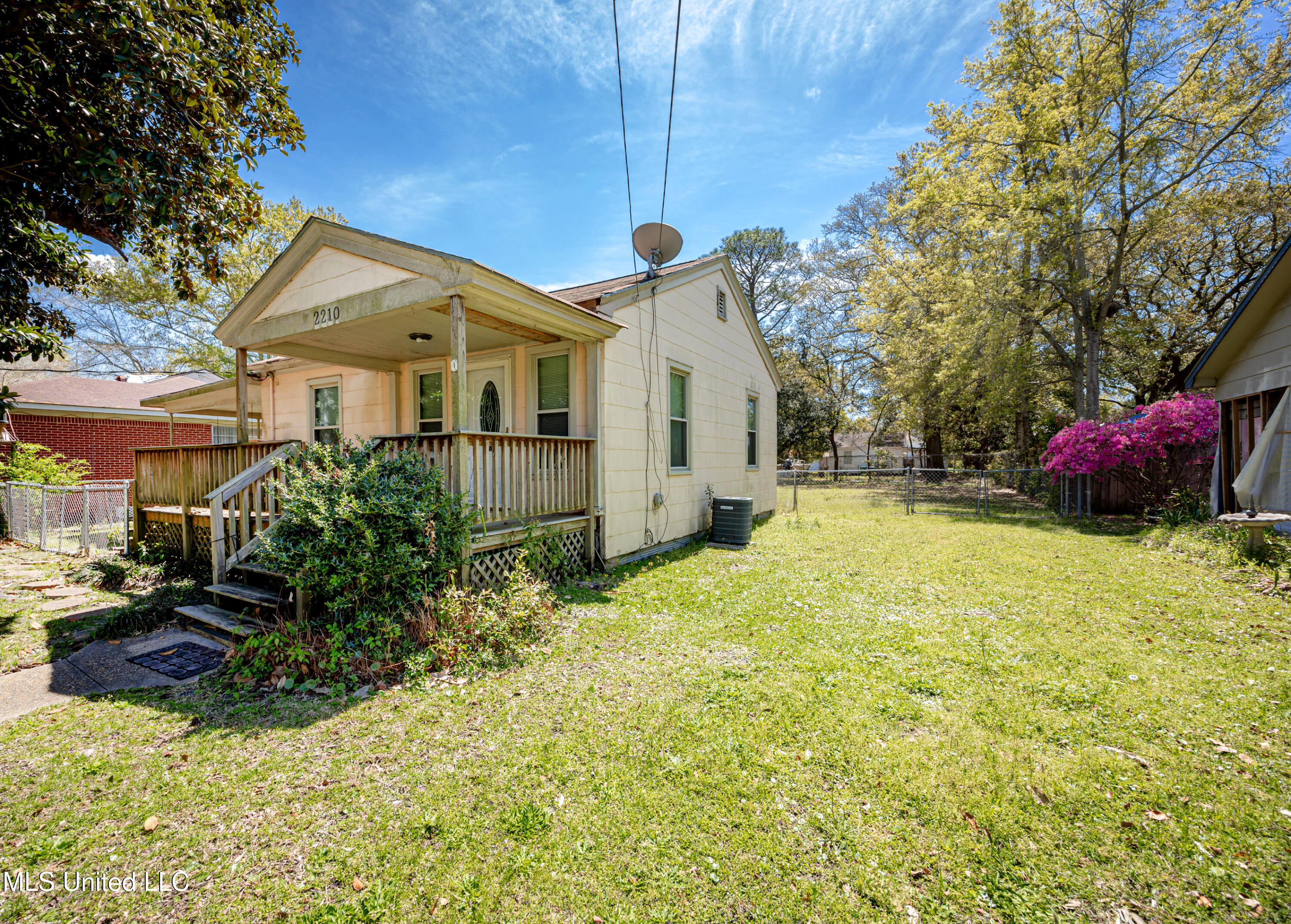 2210 Taft Avenue, Pascagoula, Mississippi image 4