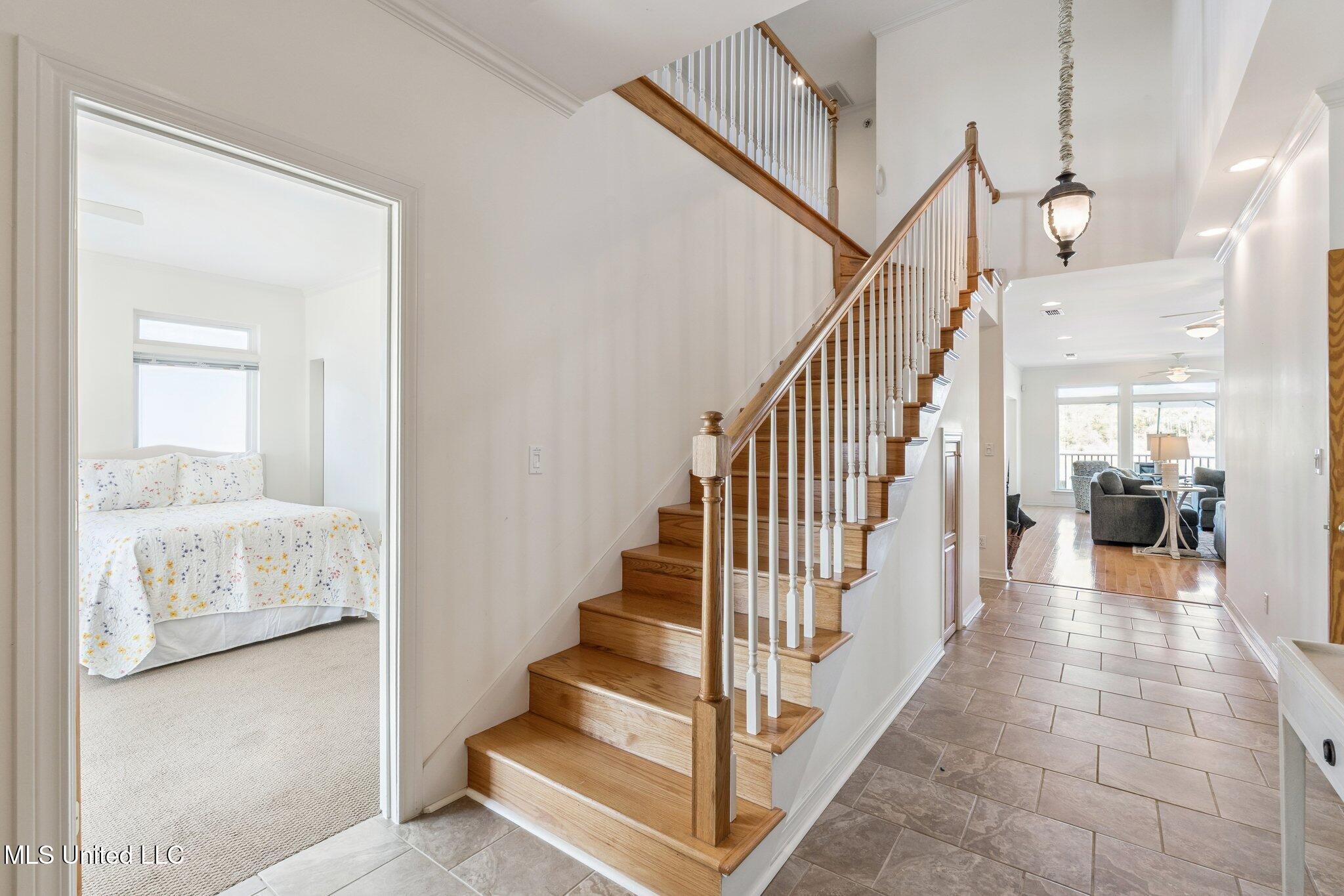 104 Poplar Point