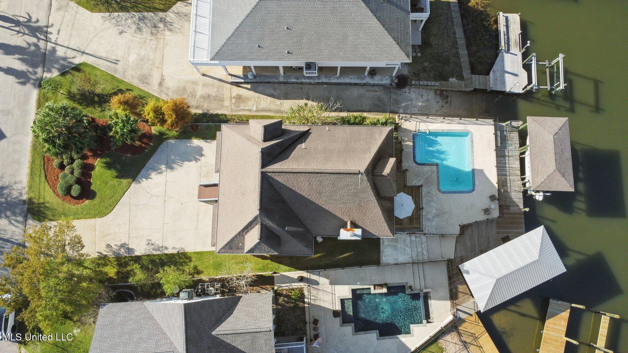 104 Poplar Point