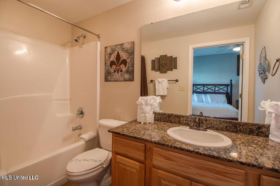 2230 Beach Drive #808, Gulfport, Mississippi image 25