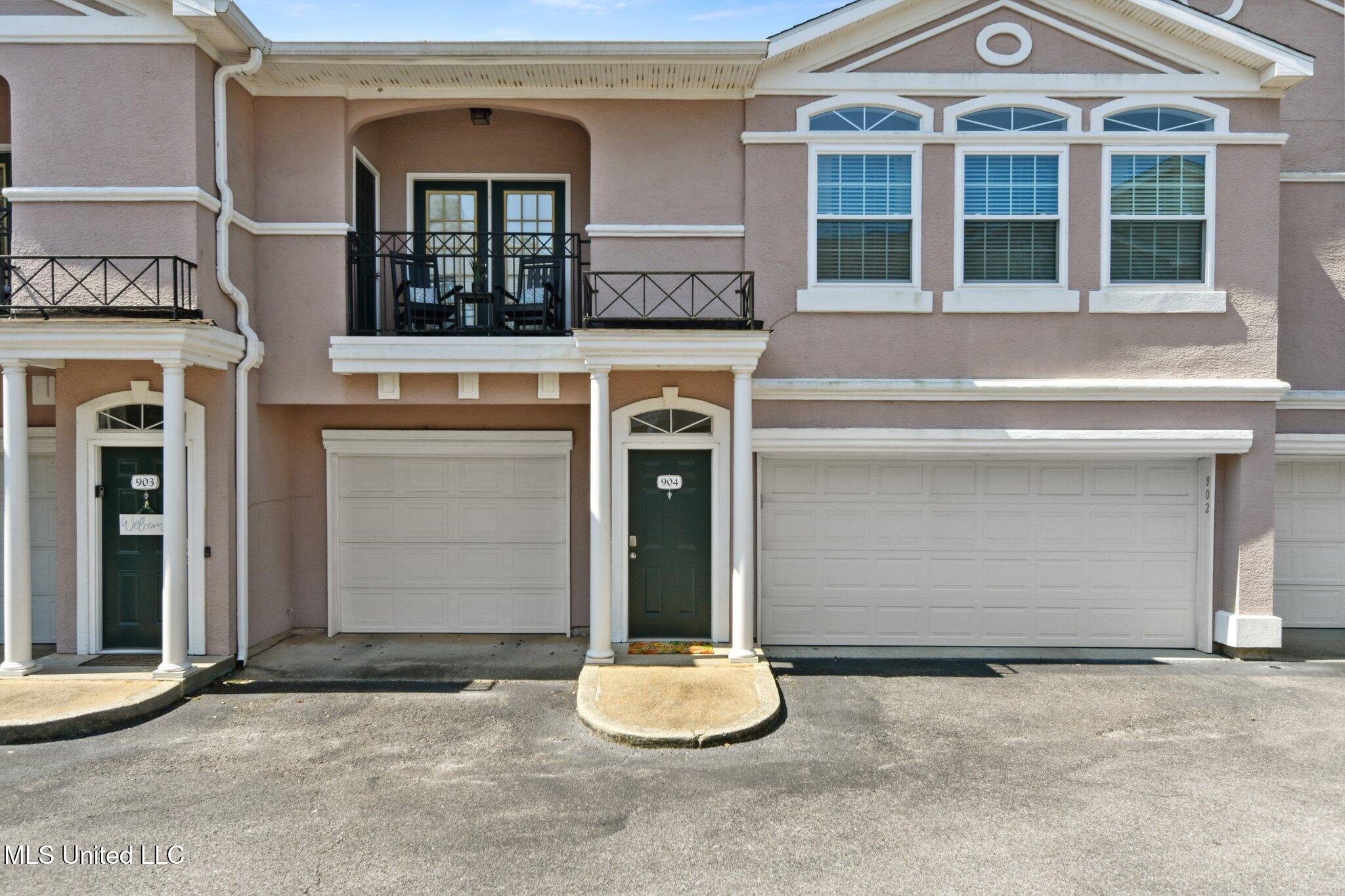 2252 Beach Drive #904, Gulfport, Mississippi image 2