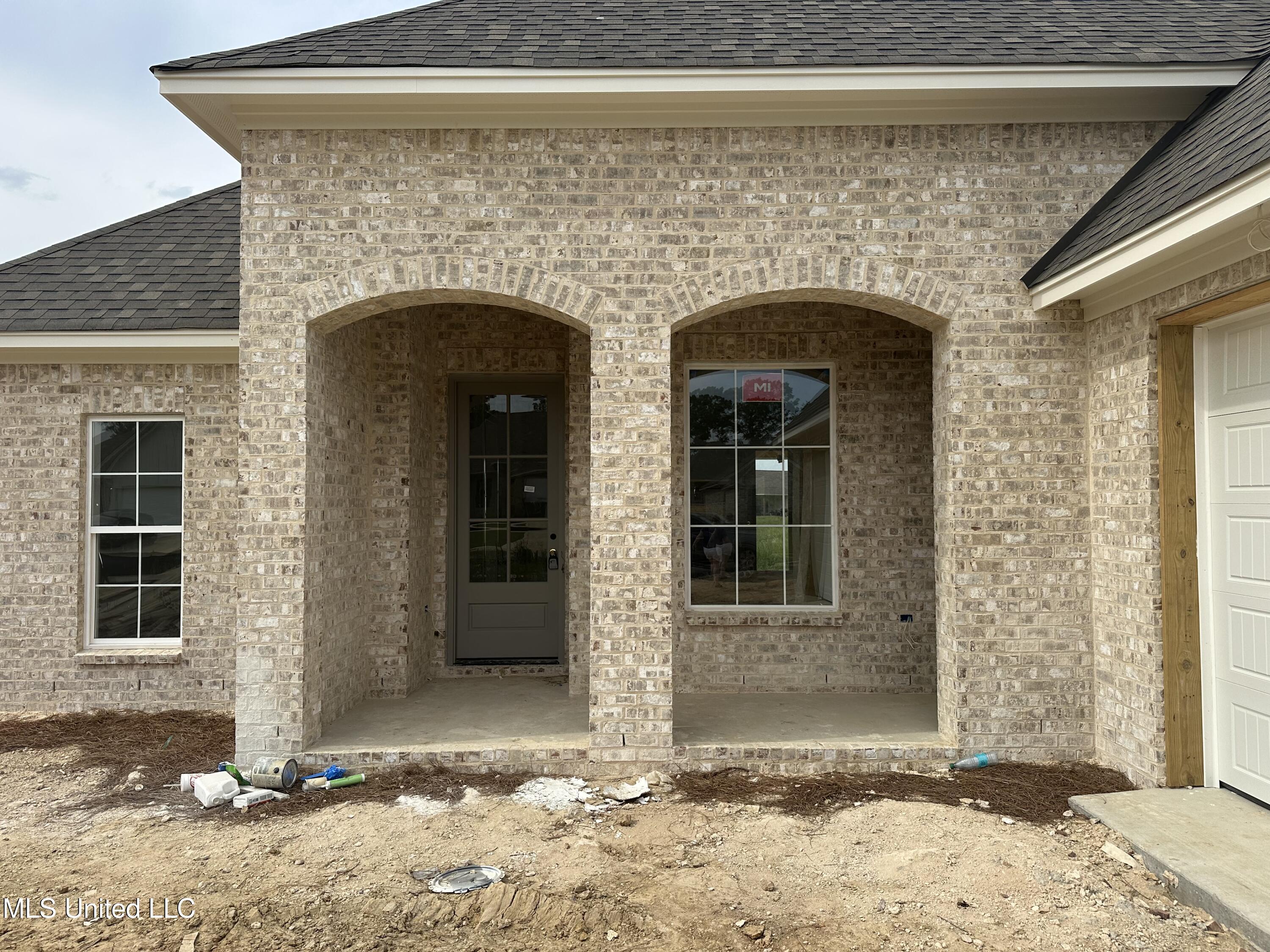 406 Butternut Drive, Canton, Mississippi image 2