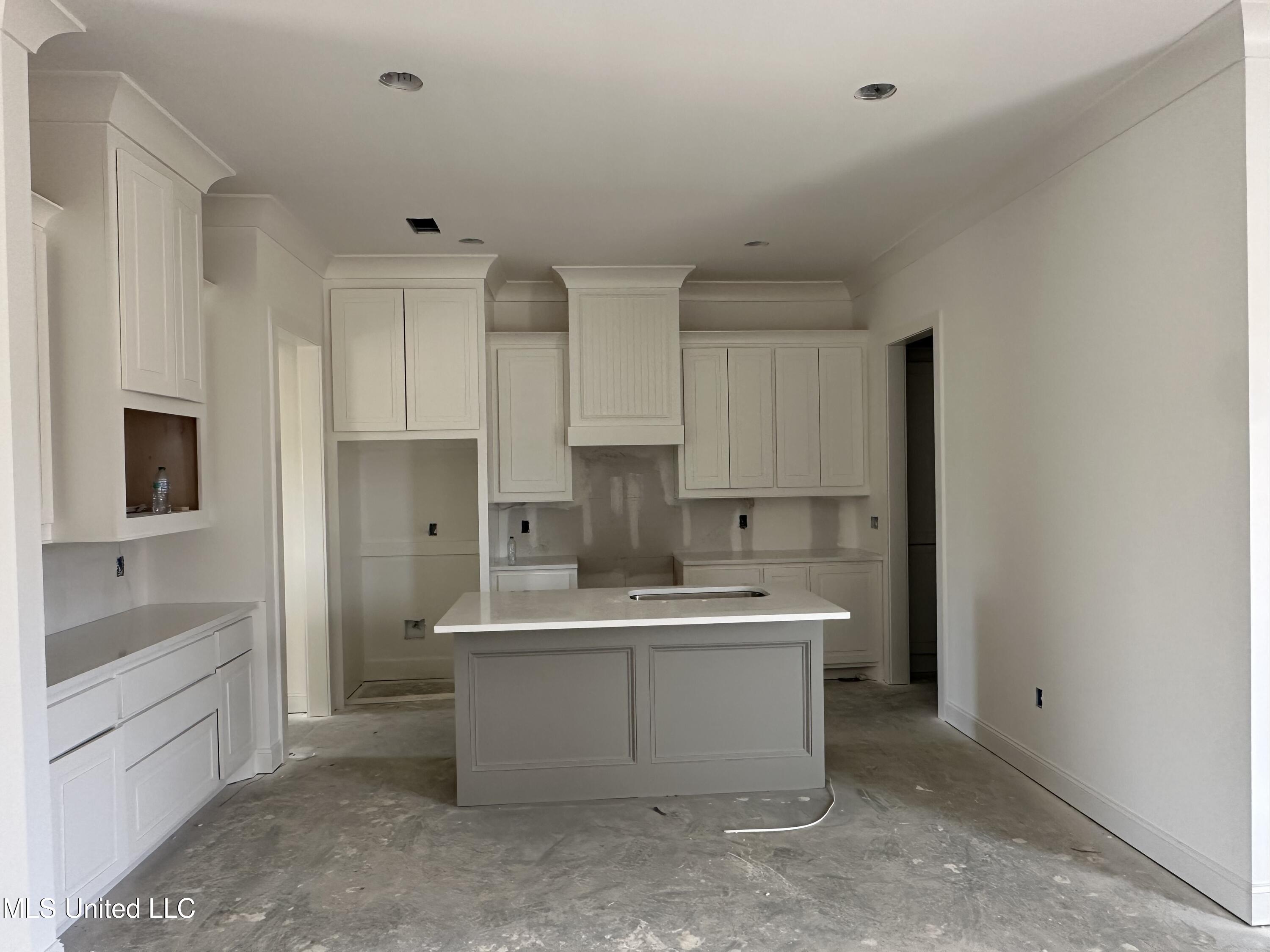 406 Butternut Drive, Canton, Mississippi image 4