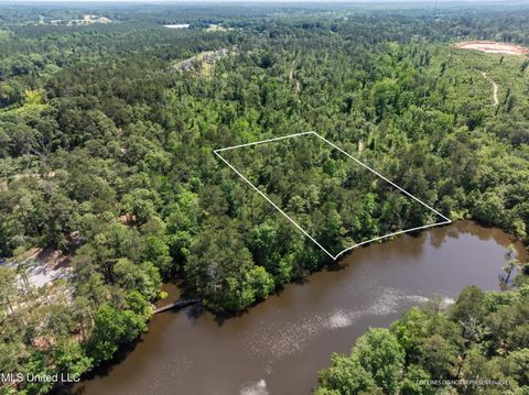 Vacant Land For Sale - 8 Acres Bridgewater Subdivision<br/> Lamar County, Sumrall, MS 39482