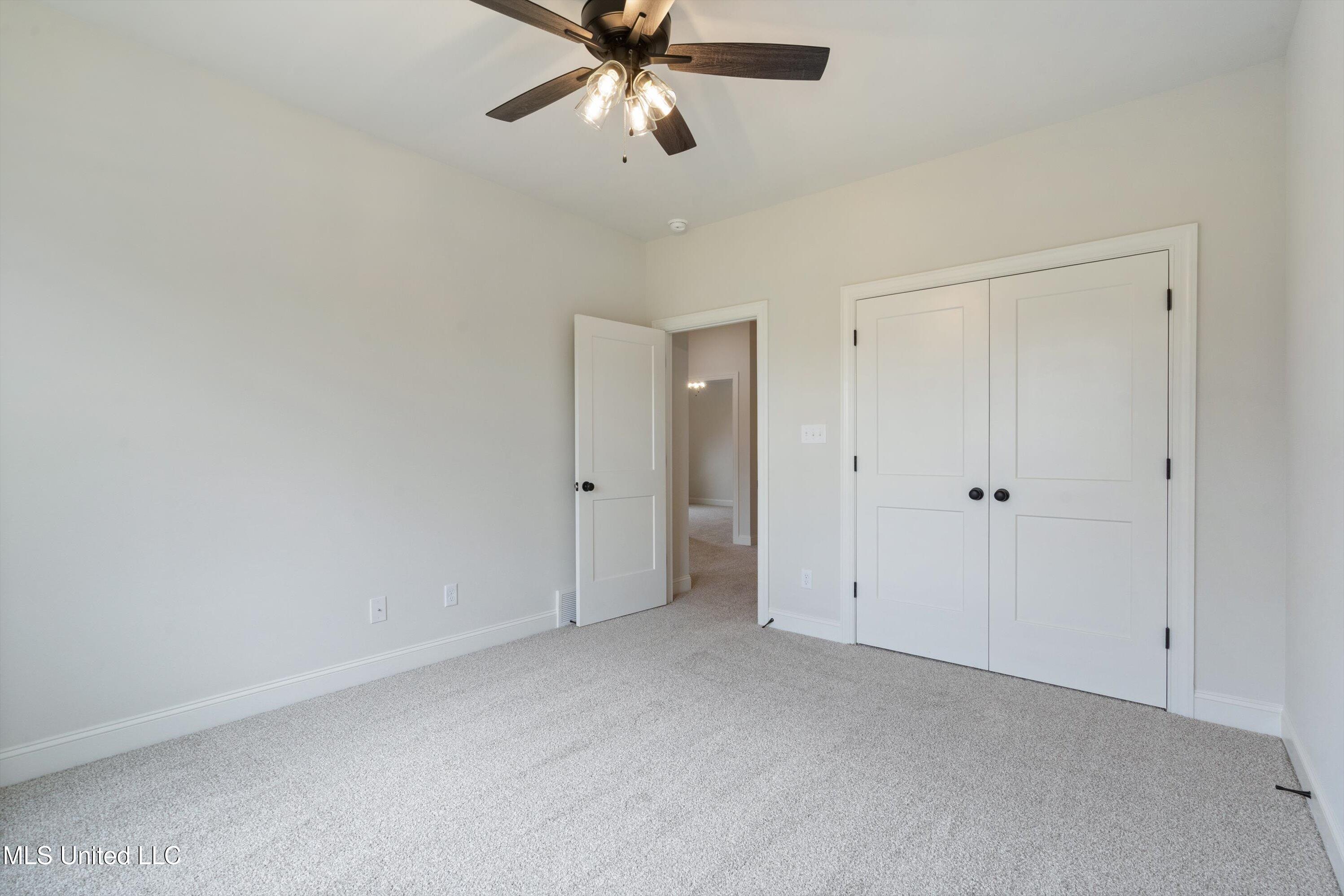 4364 Brooke Drive, Nesbit, Mississippi image 38