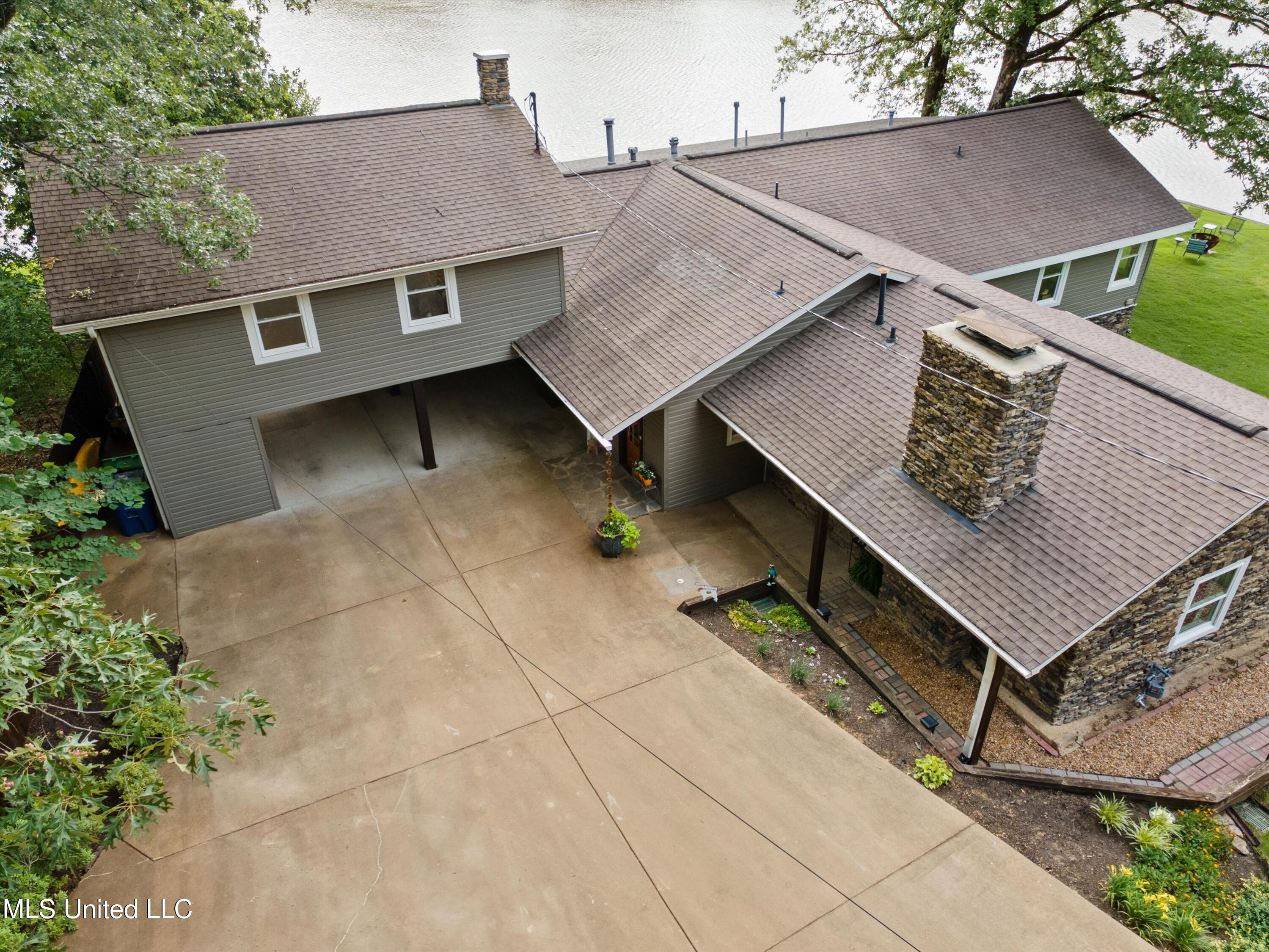 7300 W Shahkoka Drive, Olive Branch, Mississippi image 50