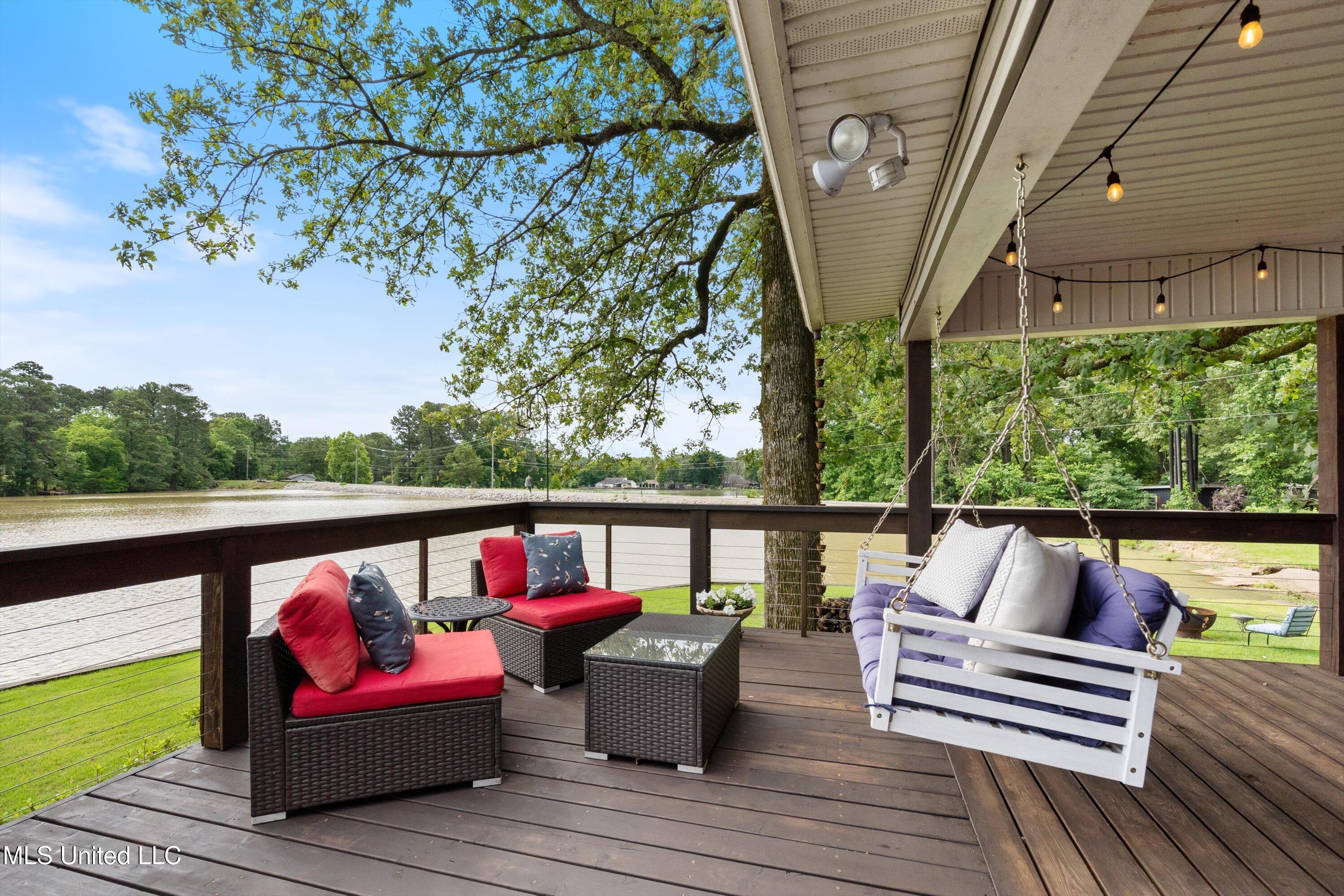 7300 W Shahkoka Drive, Olive Branch, Mississippi image 40