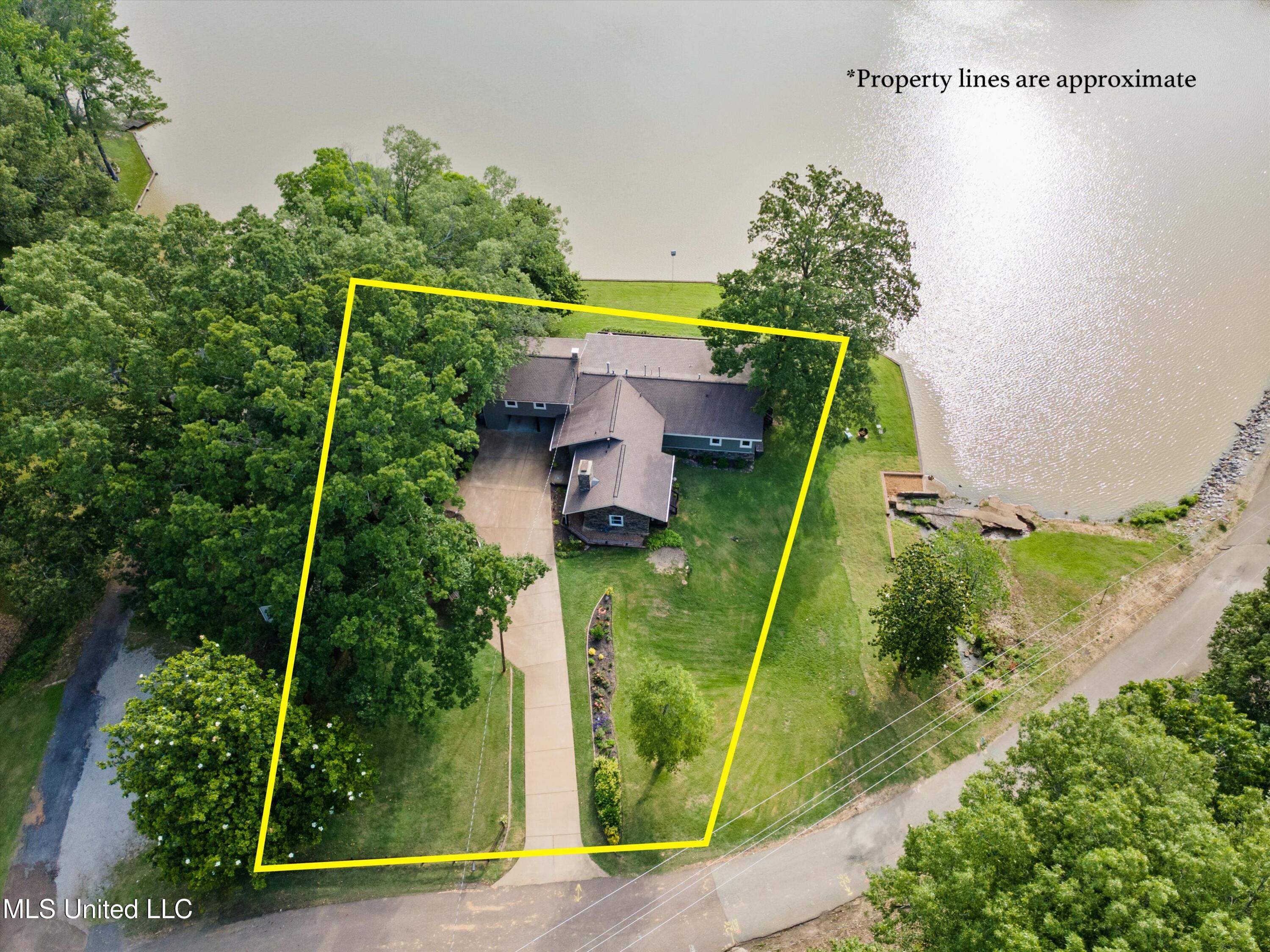 7300 W Shahkoka Drive, Olive Branch, Mississippi image 45