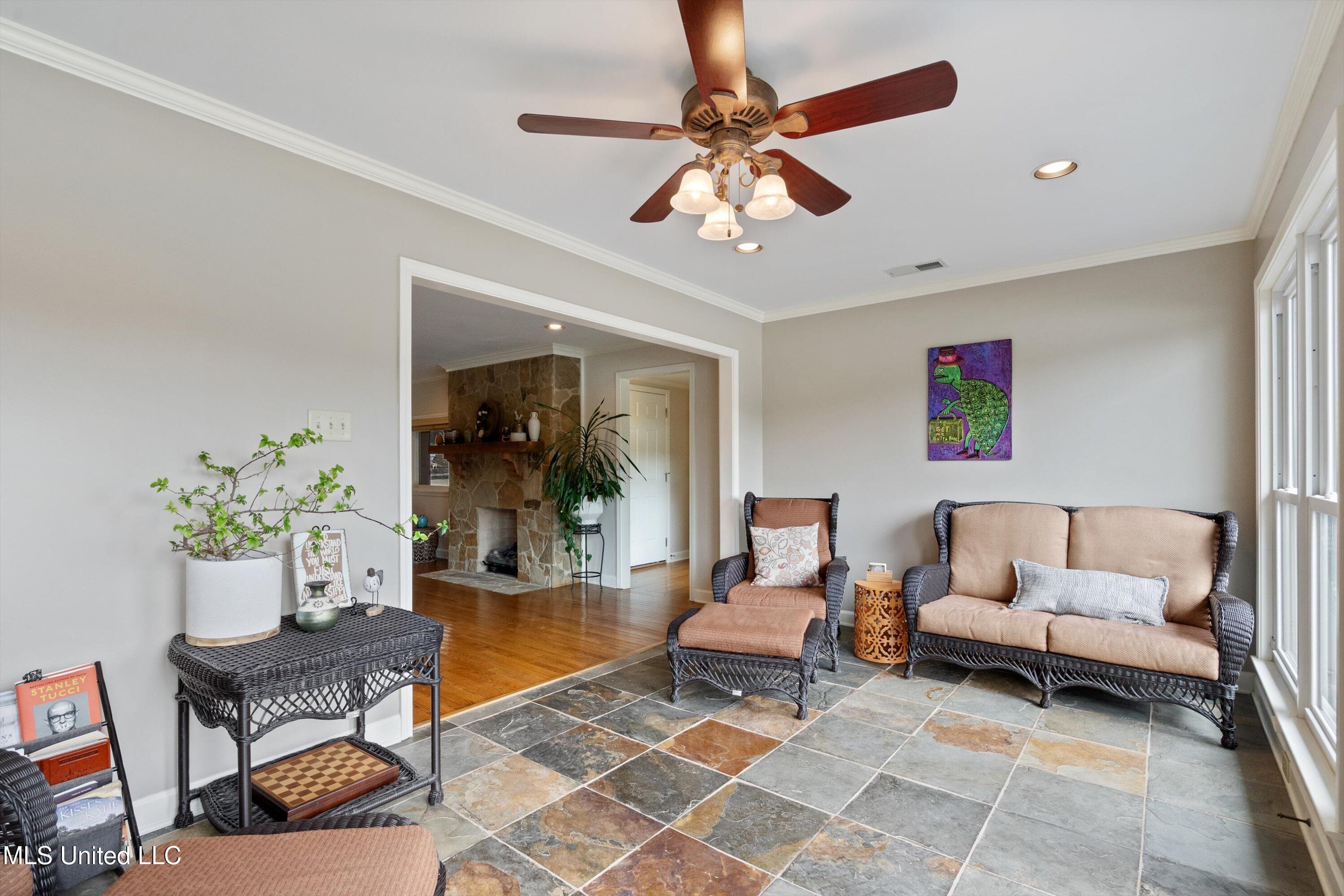 7300 W Shahkoka Drive, Olive Branch, Mississippi image 16