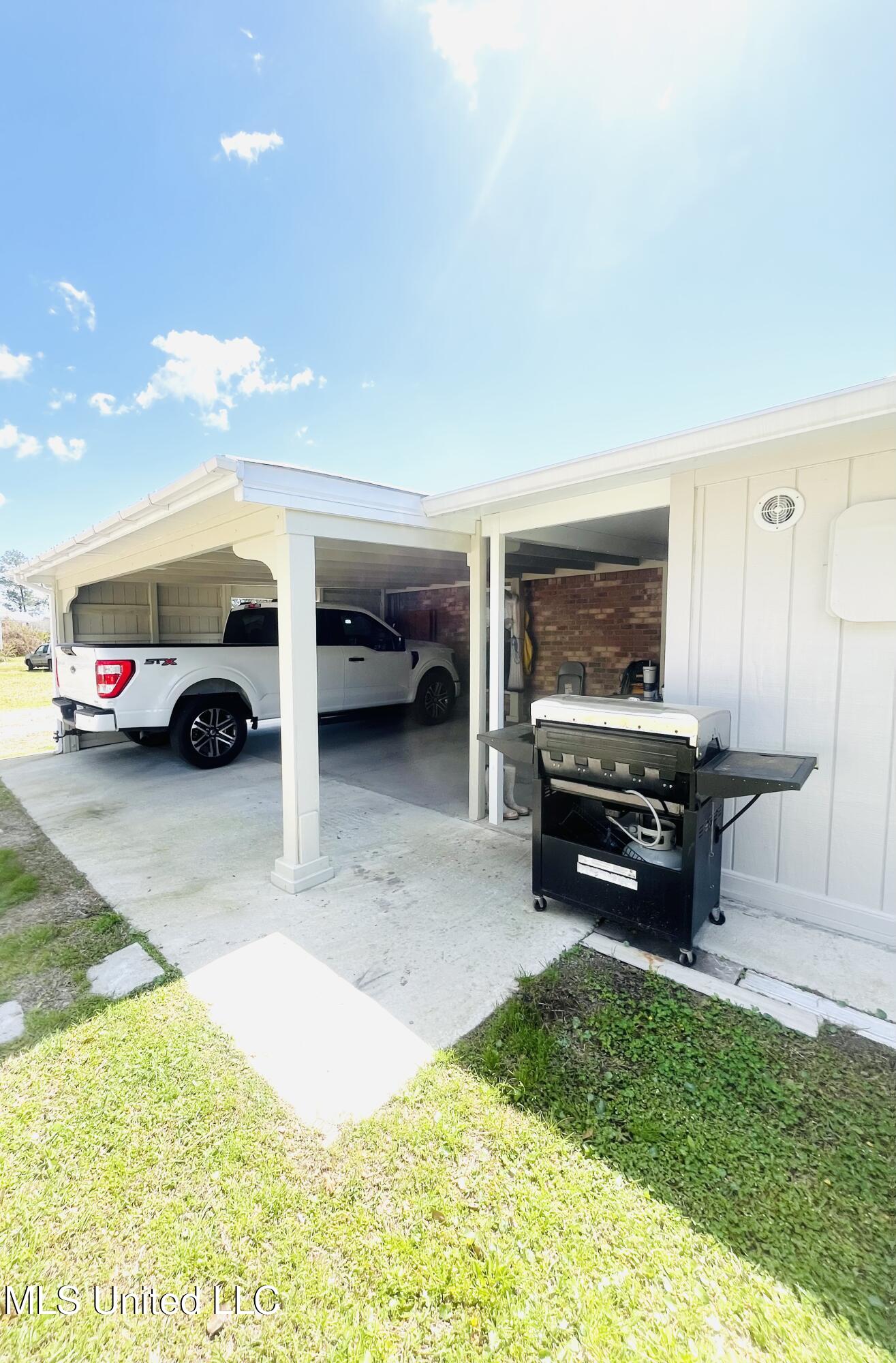 7216 W Larkin Place, Biloxi, Mississippi image 16