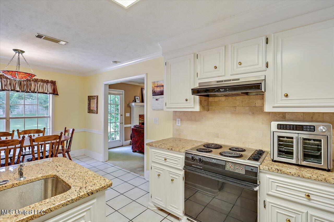 415 Summer Hill Road, Madison, Mississippi image 12