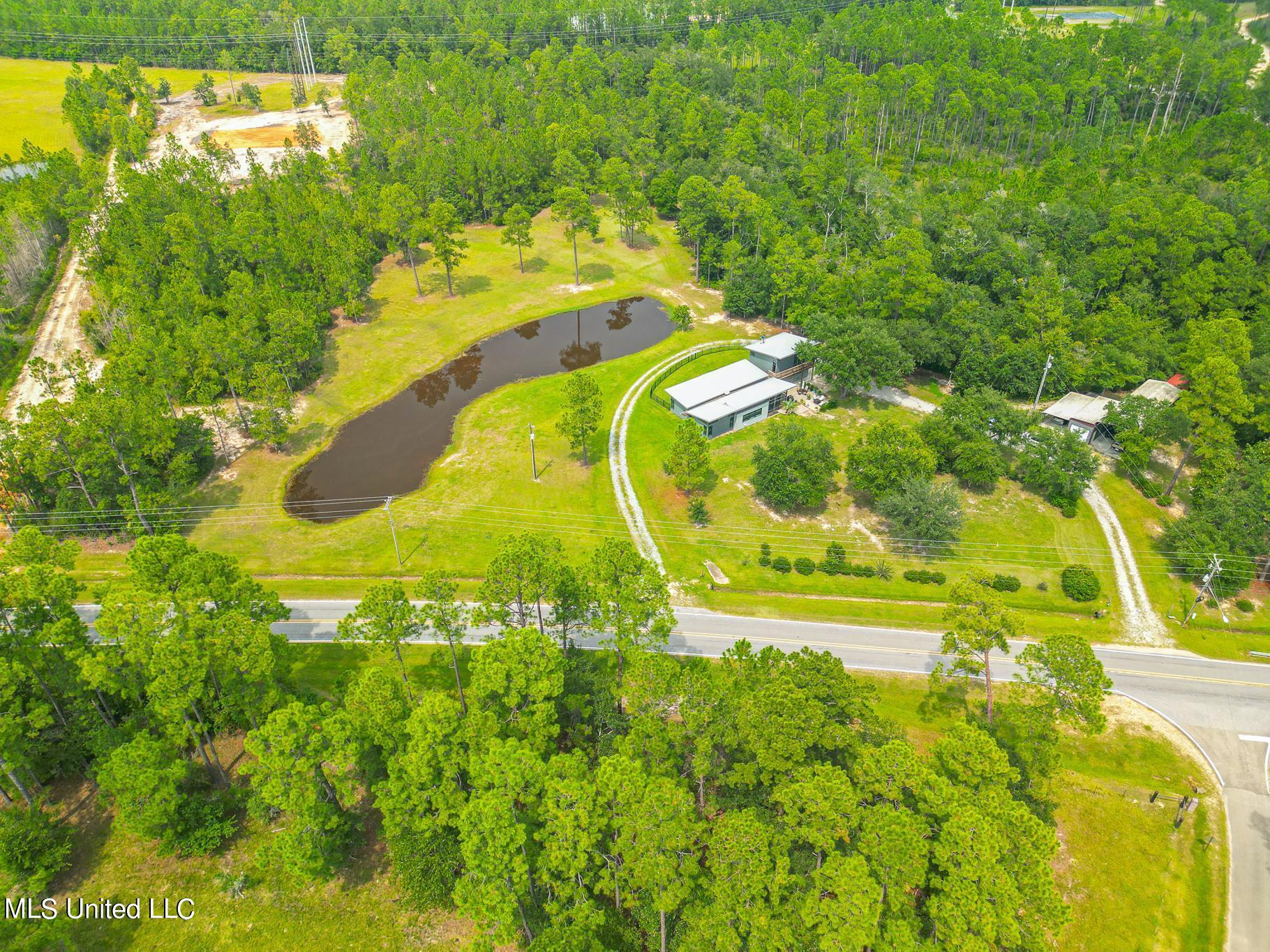 5084 Firetower Road, Kiln, Mississippi image 6