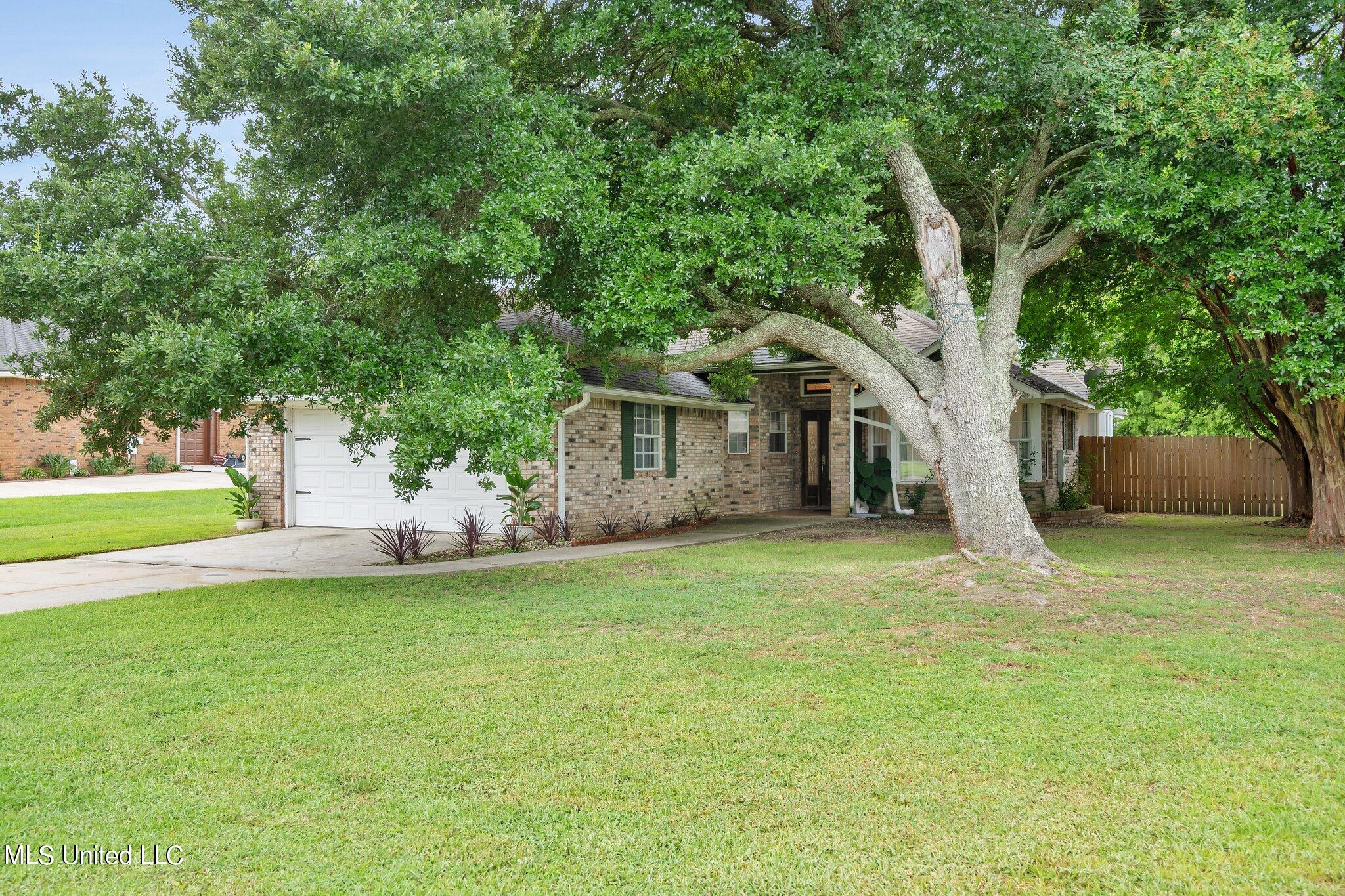 2531 Brighton Circle, Biloxi, Mississippi image 2