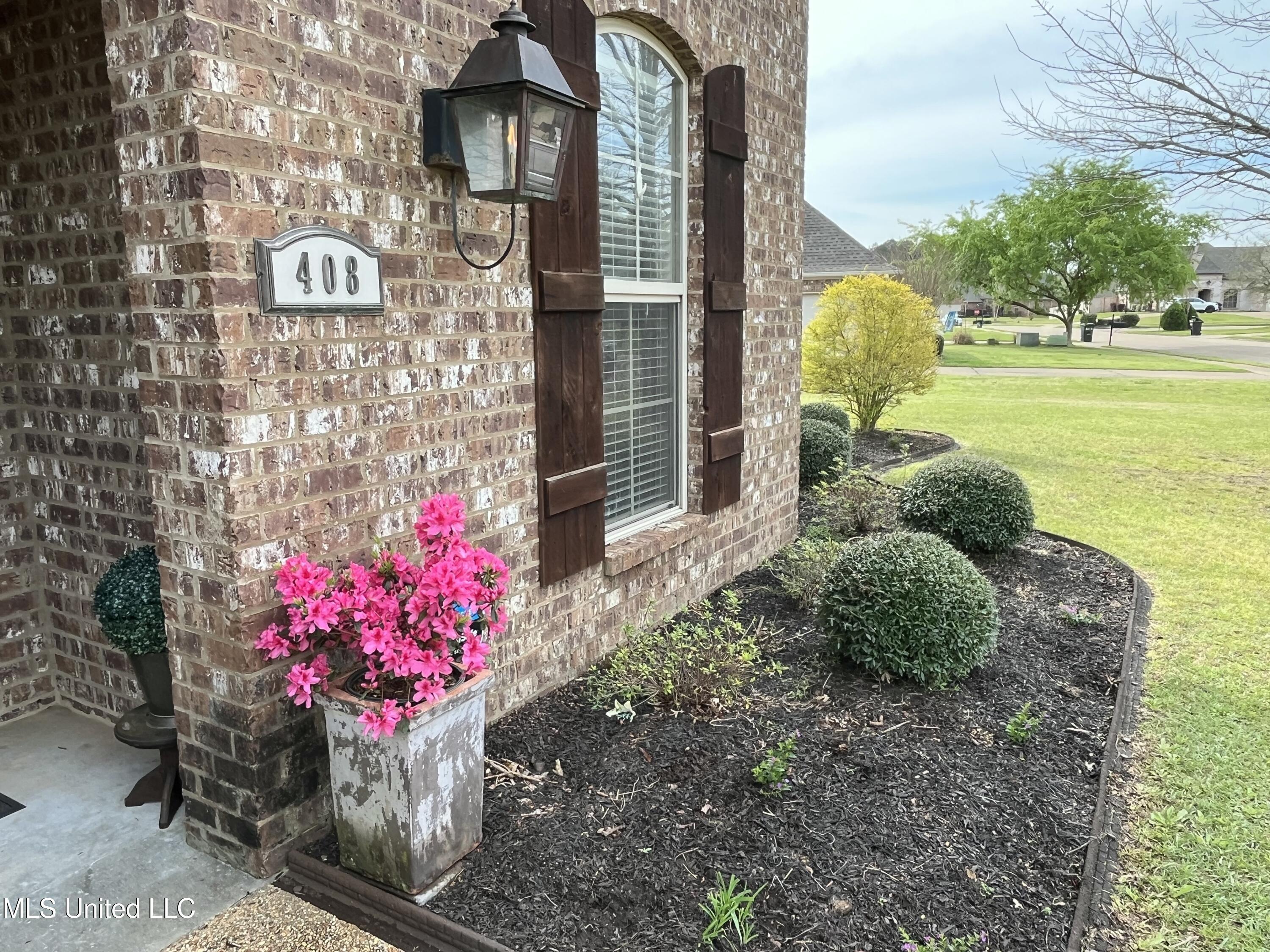 408 Bridgestone Place, Florence, Mississippi image 4
