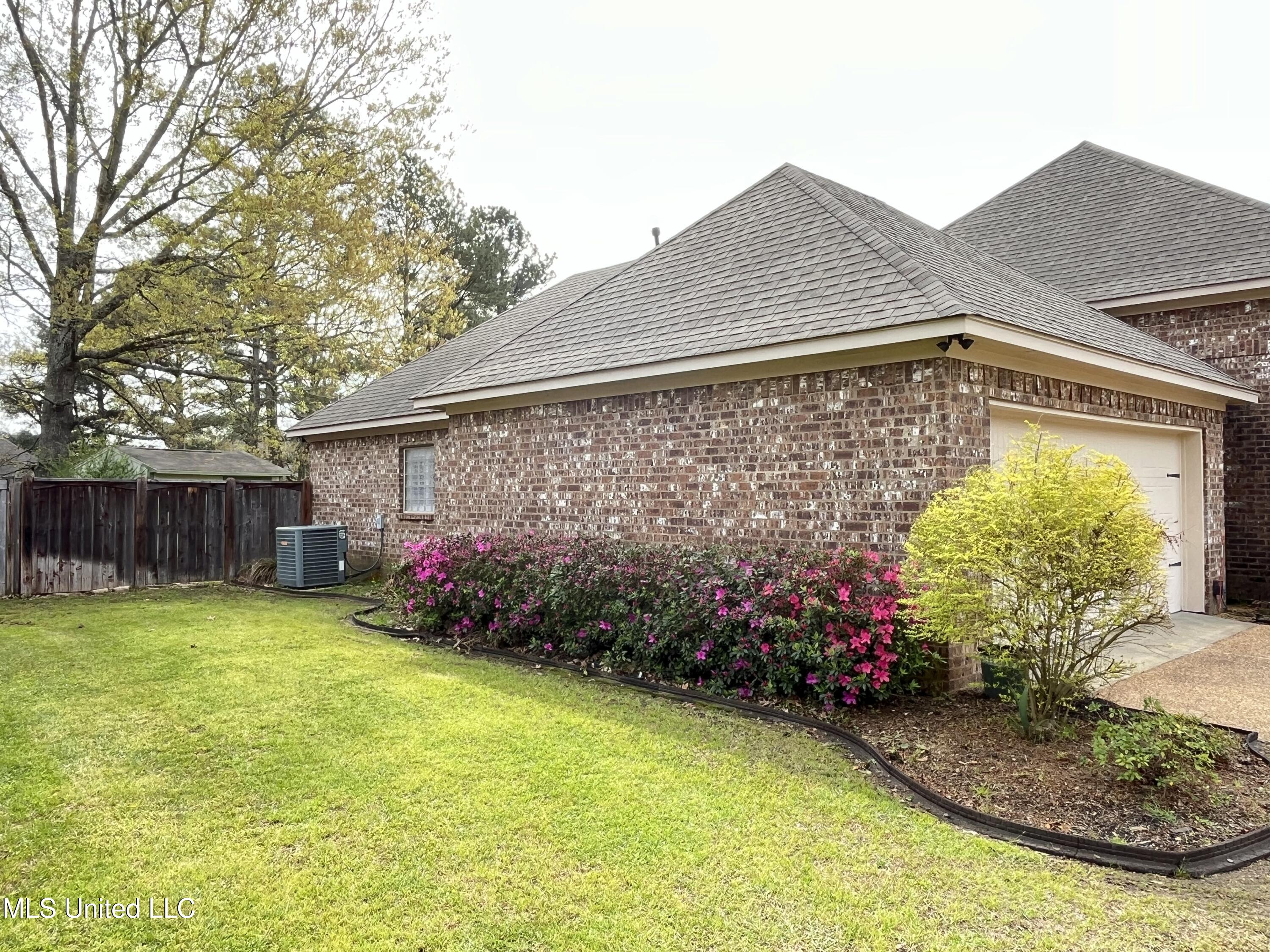 408 Bridgestone Place, Florence, Mississippi image 8