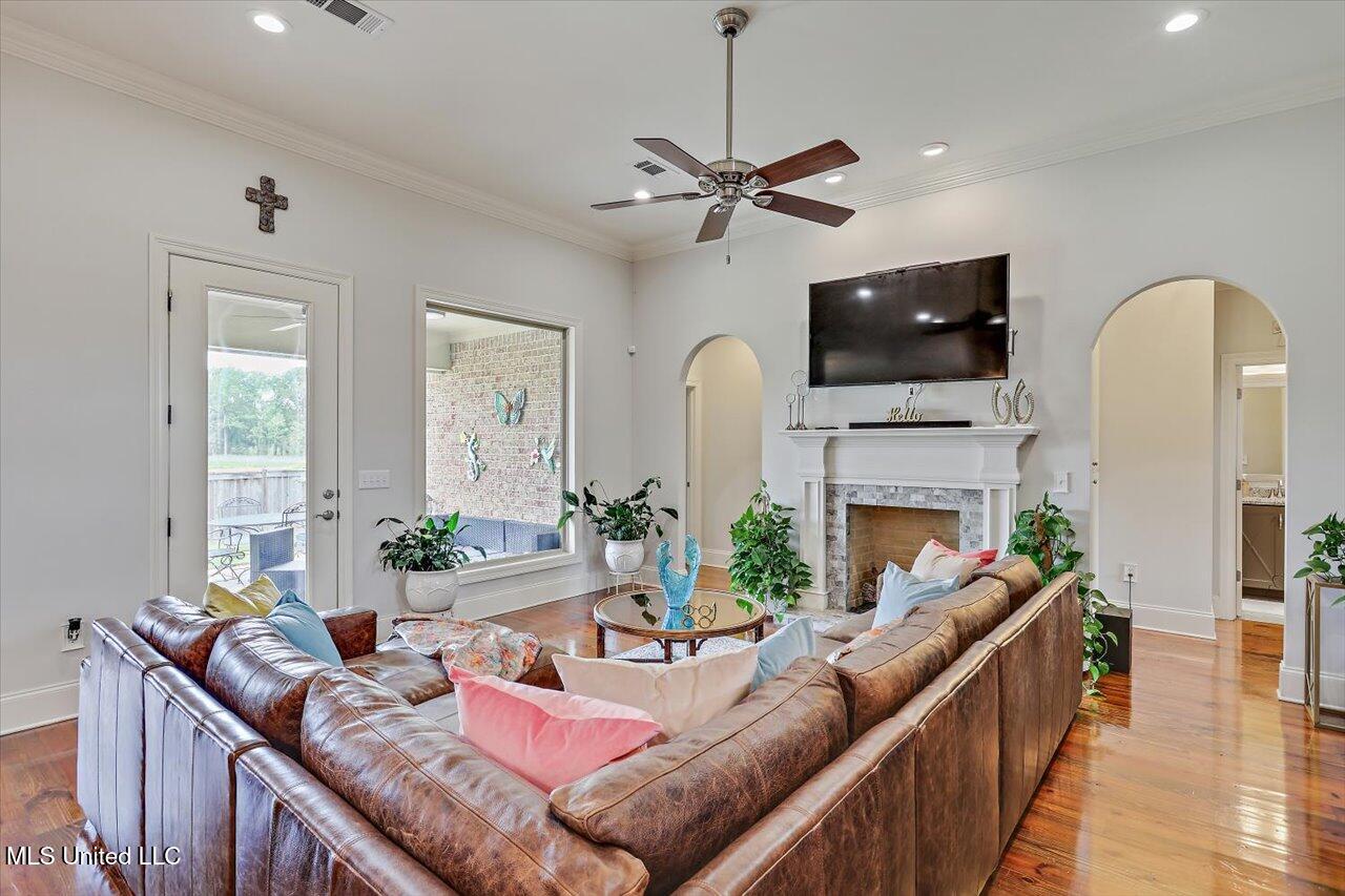 140 Glenwild Trail, Canton, Mississippi image 6