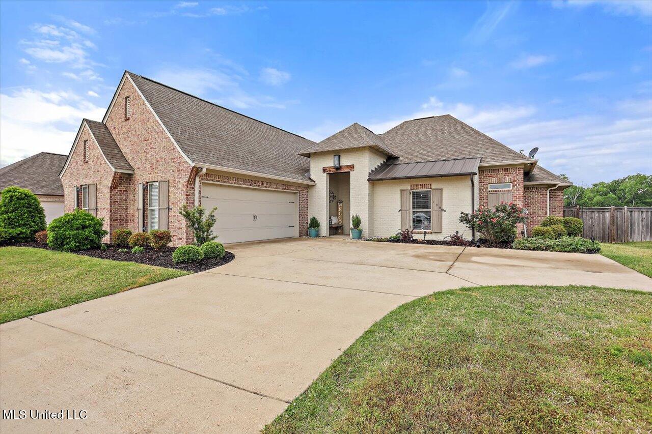 140 Glenwild Trail, Canton, Mississippi image 2