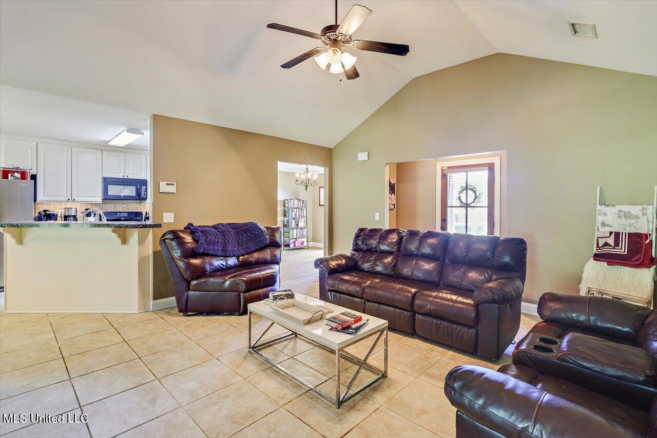 150 Britton Circle, Flowood, Mississippi image 7