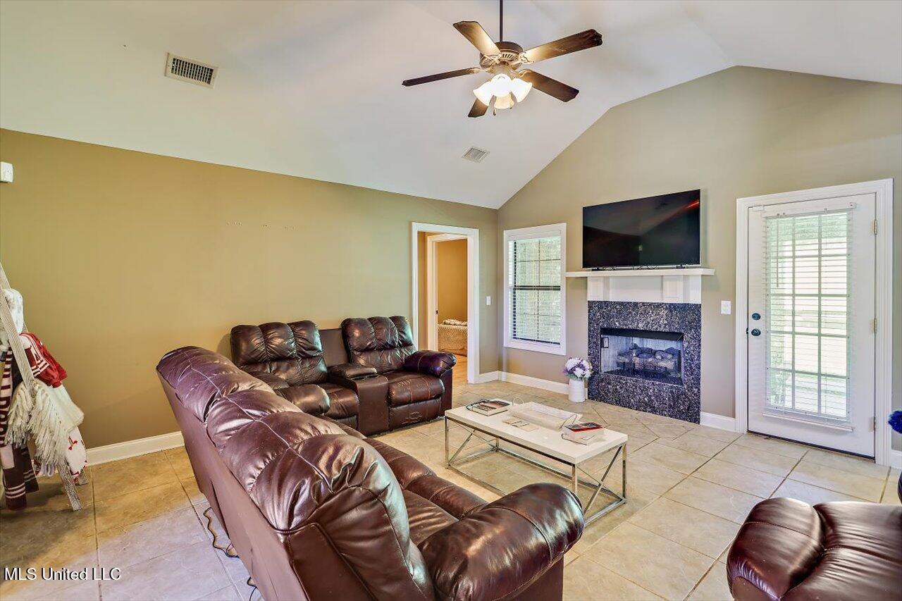 150 Britton Circle, Flowood, Mississippi image 6