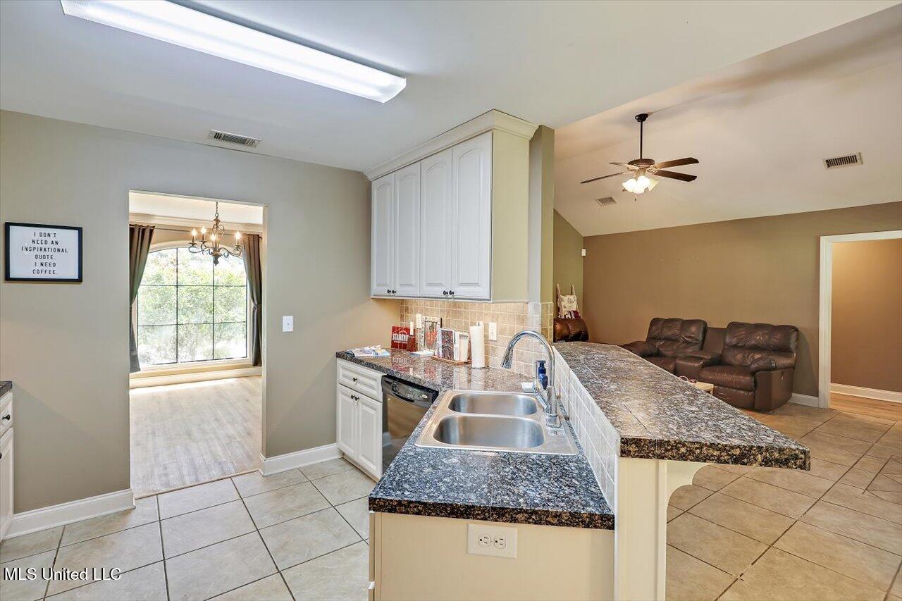 150 Britton Circle, Flowood, Mississippi image 13
